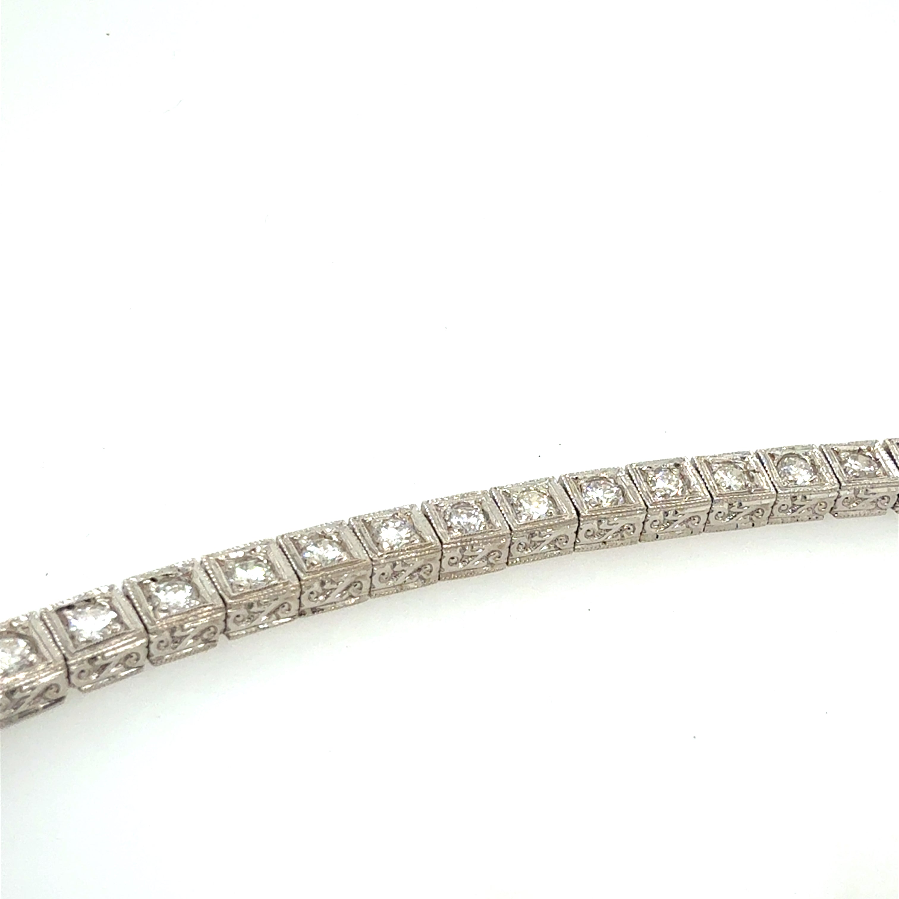 Retro Gold 3.25 Carat Natural Colorless Diamond Engraved Box Bracelet 1990