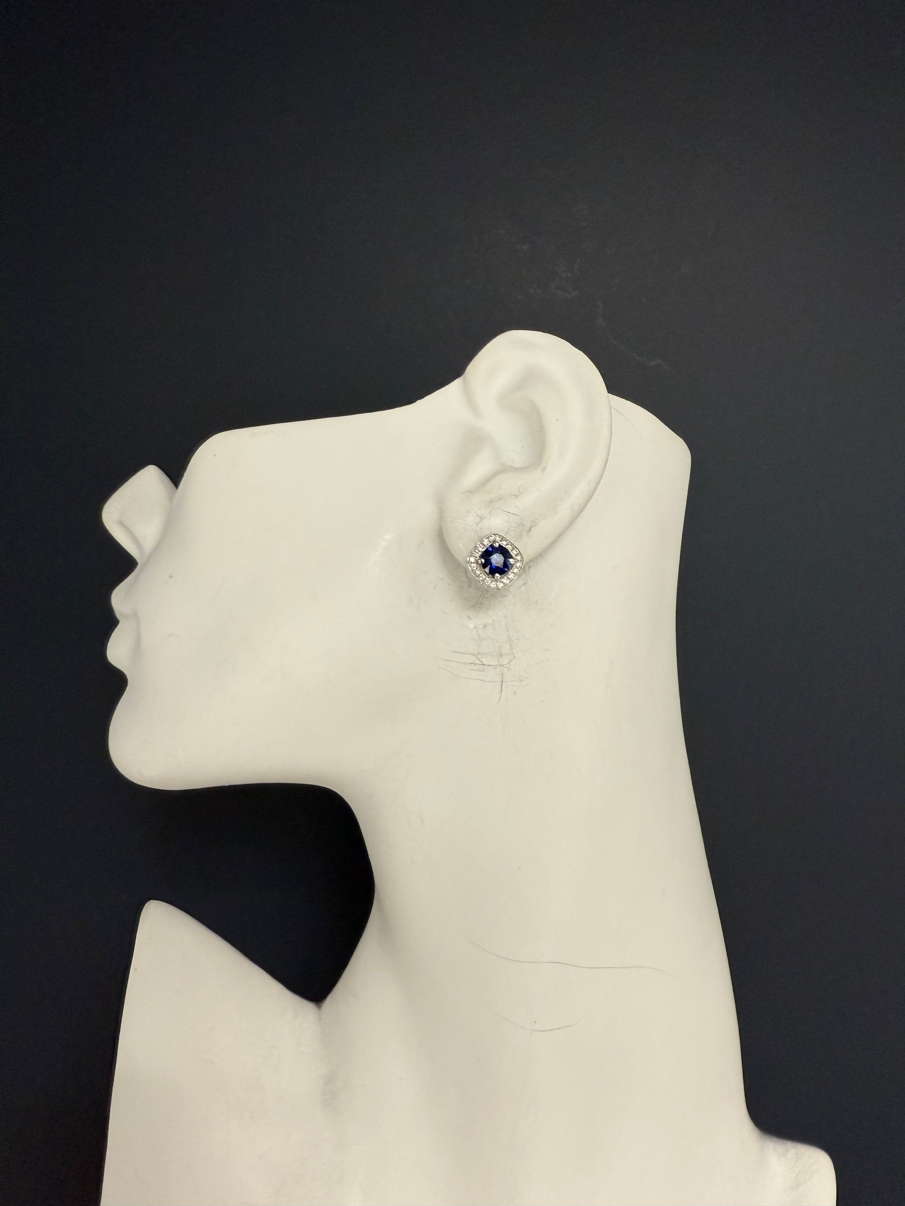 Modern Gold 2.8 Carats Natural Royal Blue Sapphire & Diamond Stud Halo Earrings