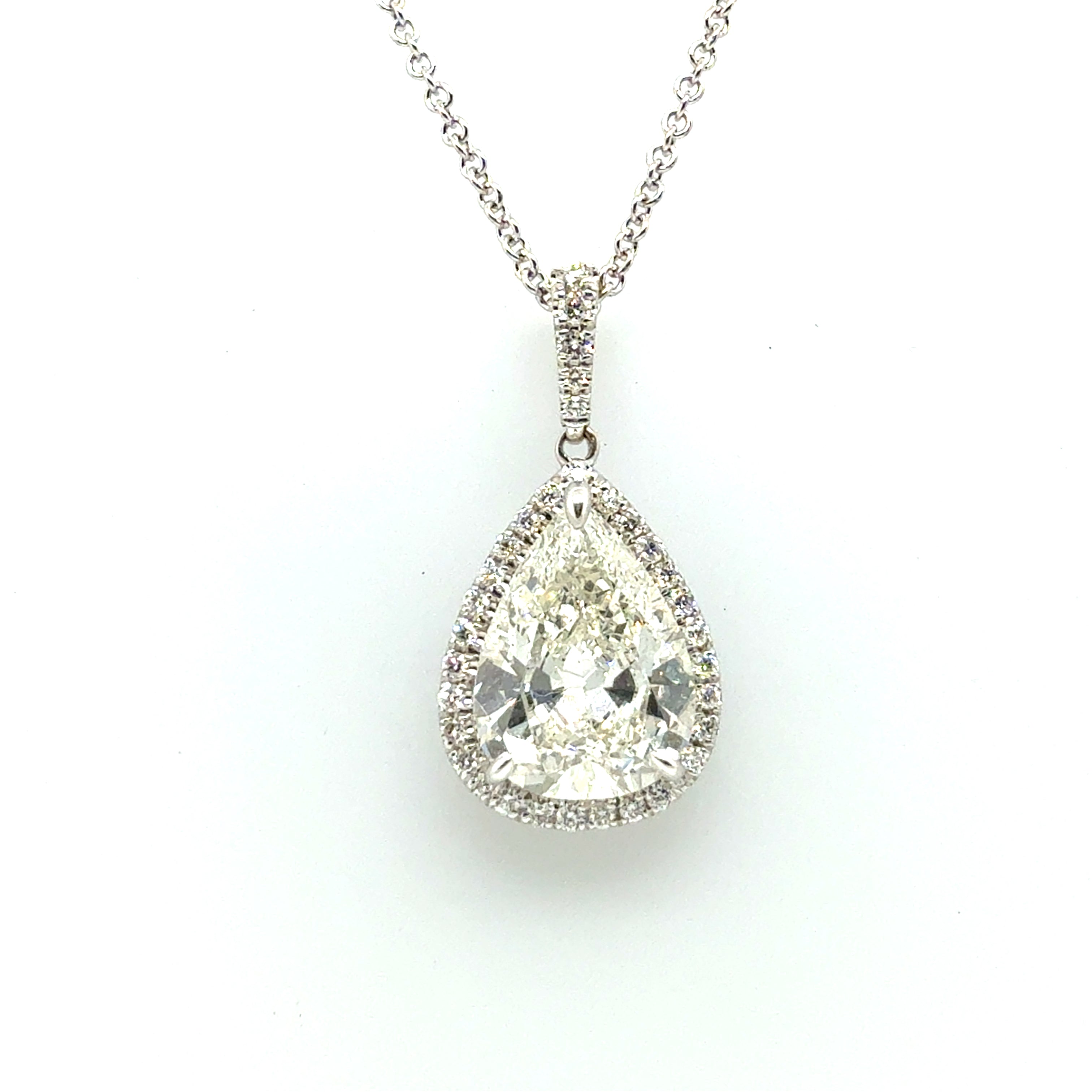 Modern Gold 2.55 Carat Certified Natural Pear Shape H VS2 Diamond Drop Pendant