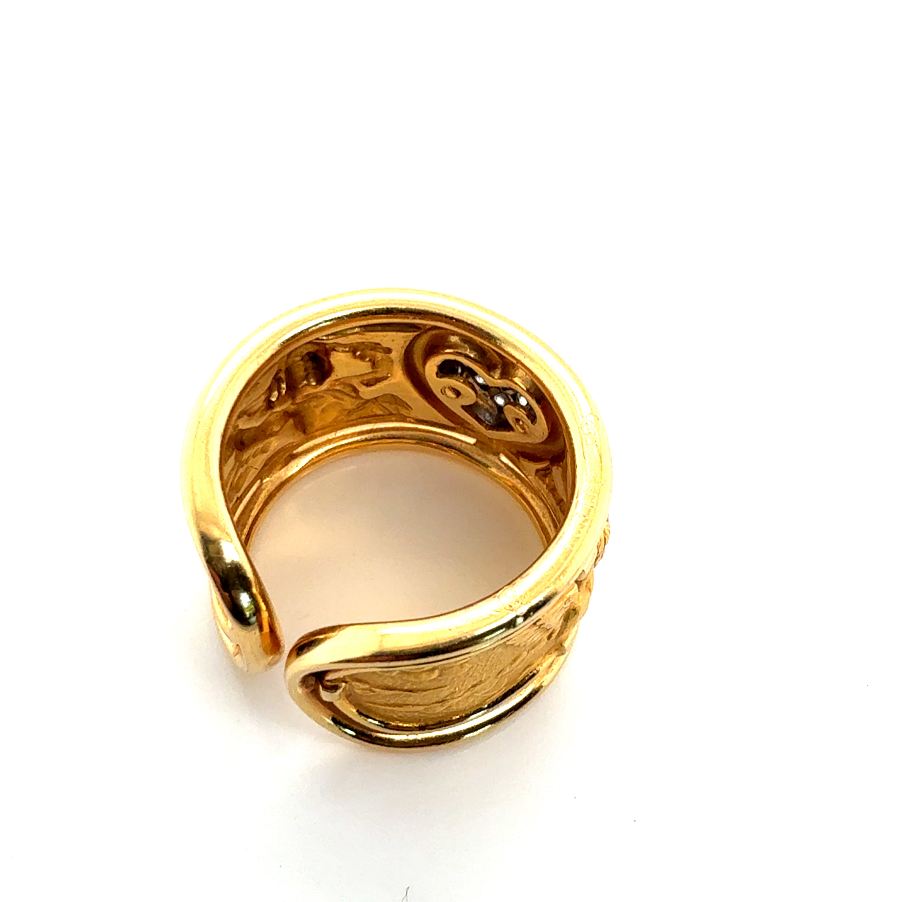 Retro Gold Signed Carrera y Carrera Natural Diamond Heart Repousse Ring