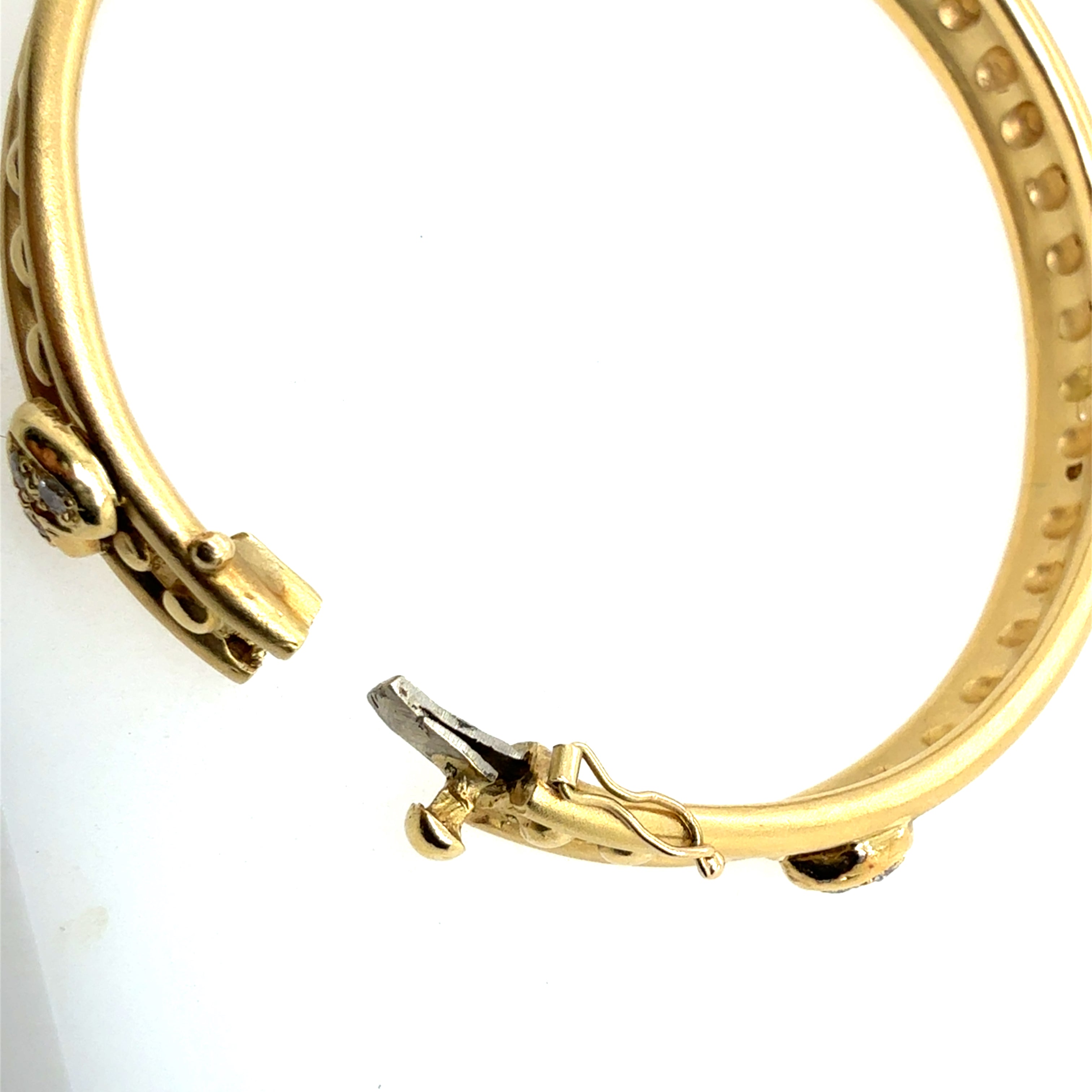 Retro Yellow Gold 0.40 CT Natural Diamond Heart Bangle Bracelet