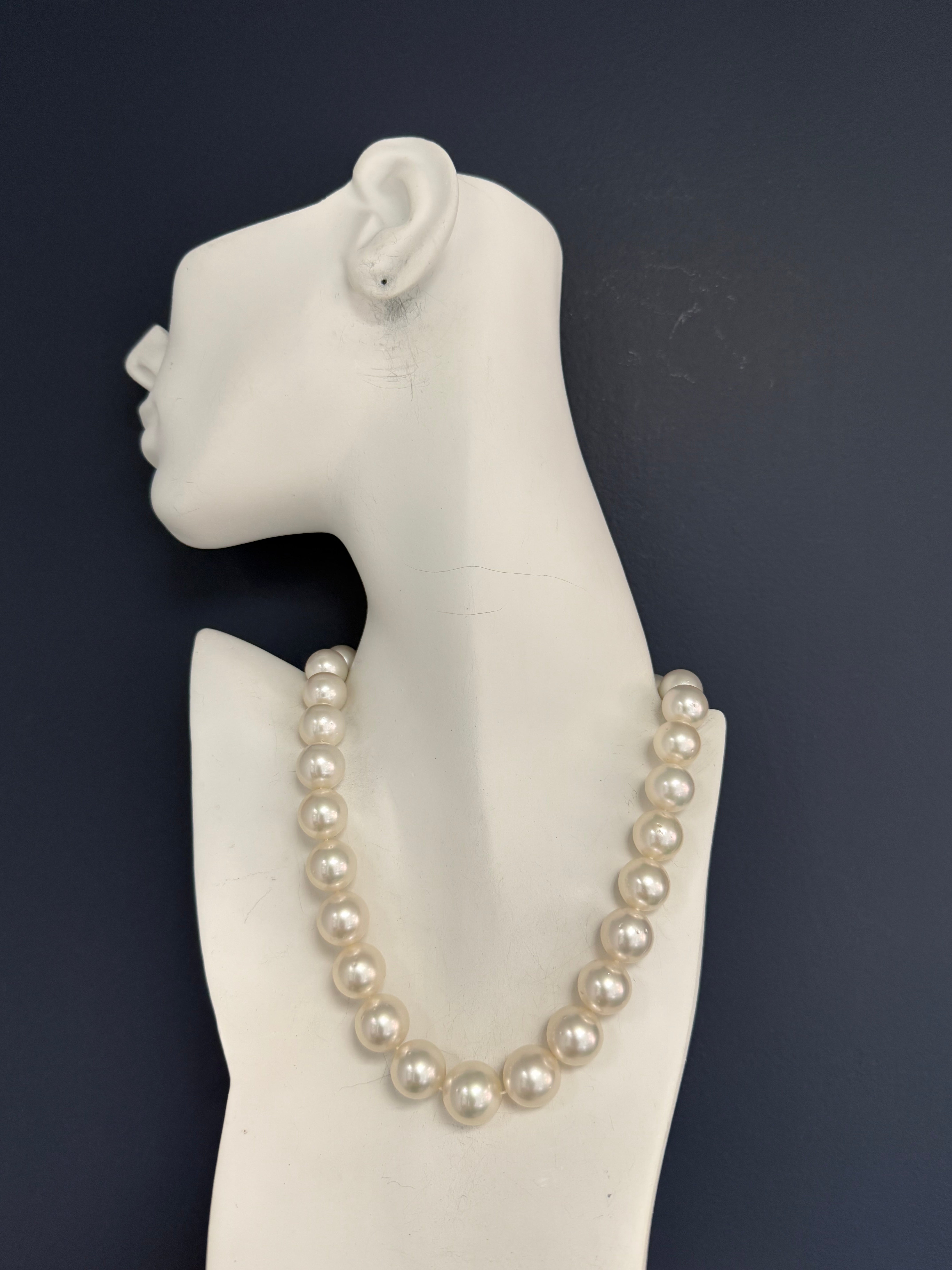 Modern Gold Australian South Sea Pearl (12.5–15.5mm) Necklace & Diamond Clasp