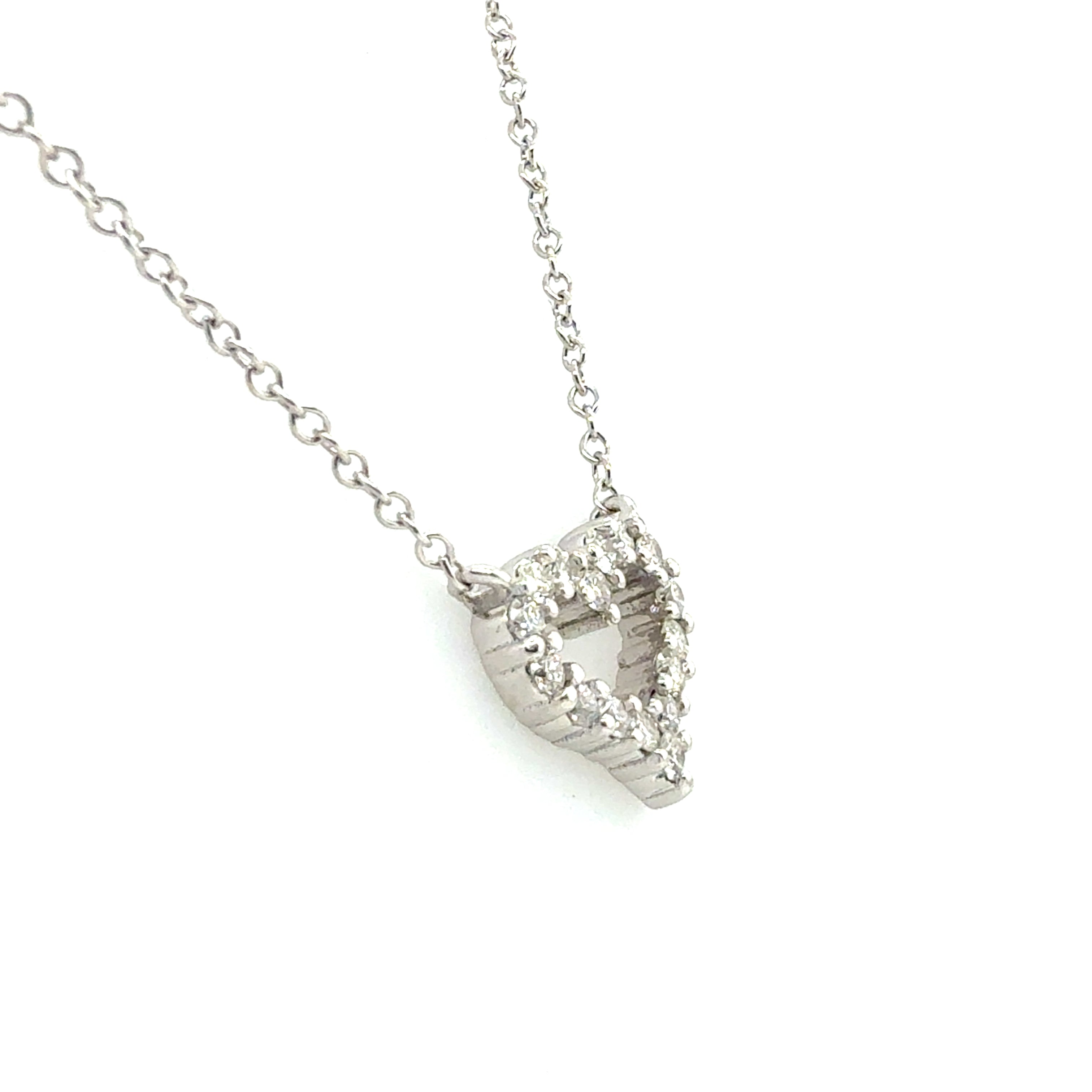 Modern Platinum 0.50 CARAT Natural Diamond Heart Pendant Necklace