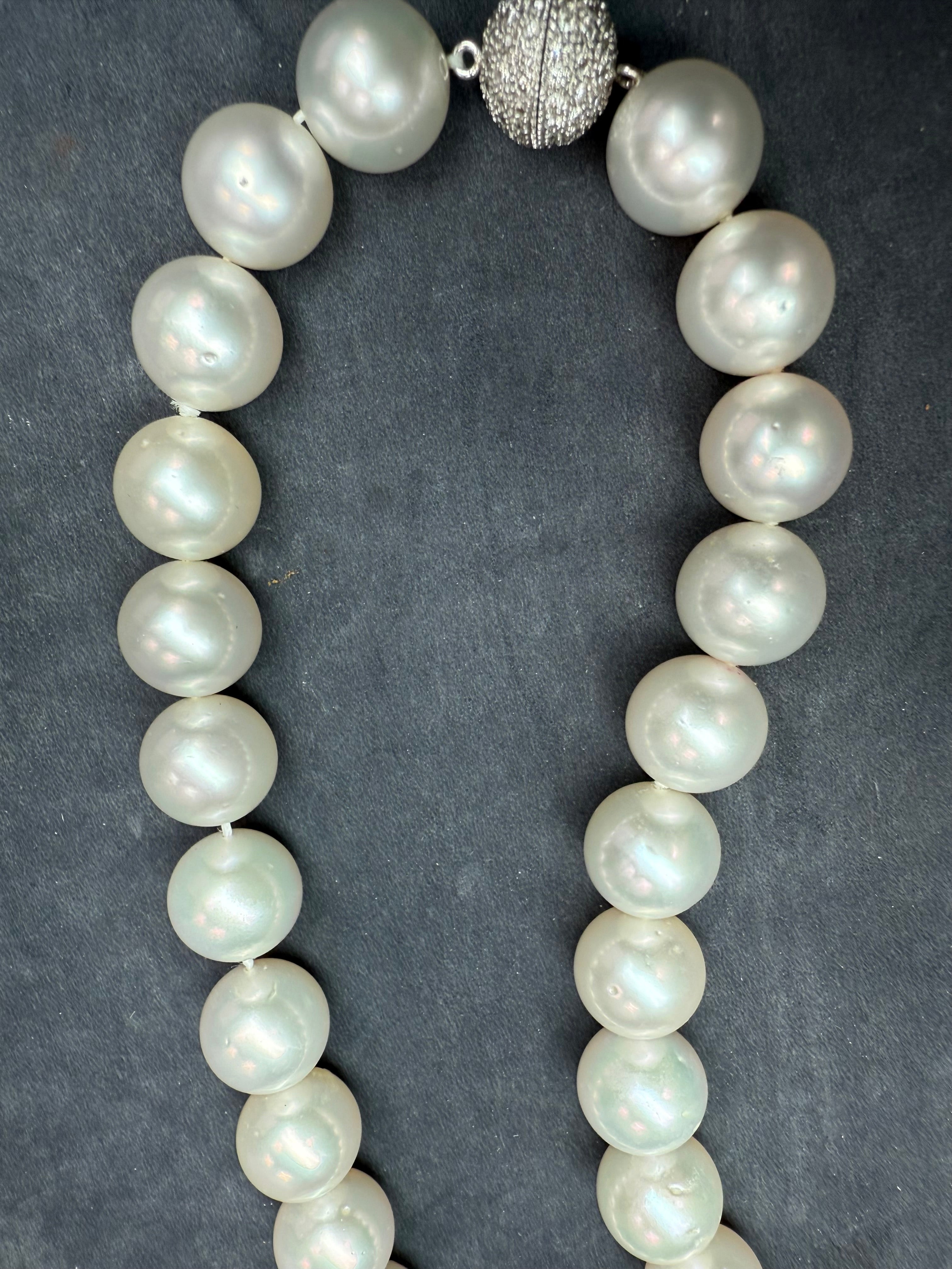 Modern Gold Australian South Sea Pearl (12.5–15.5mm) Necklace & Diamond Clasp