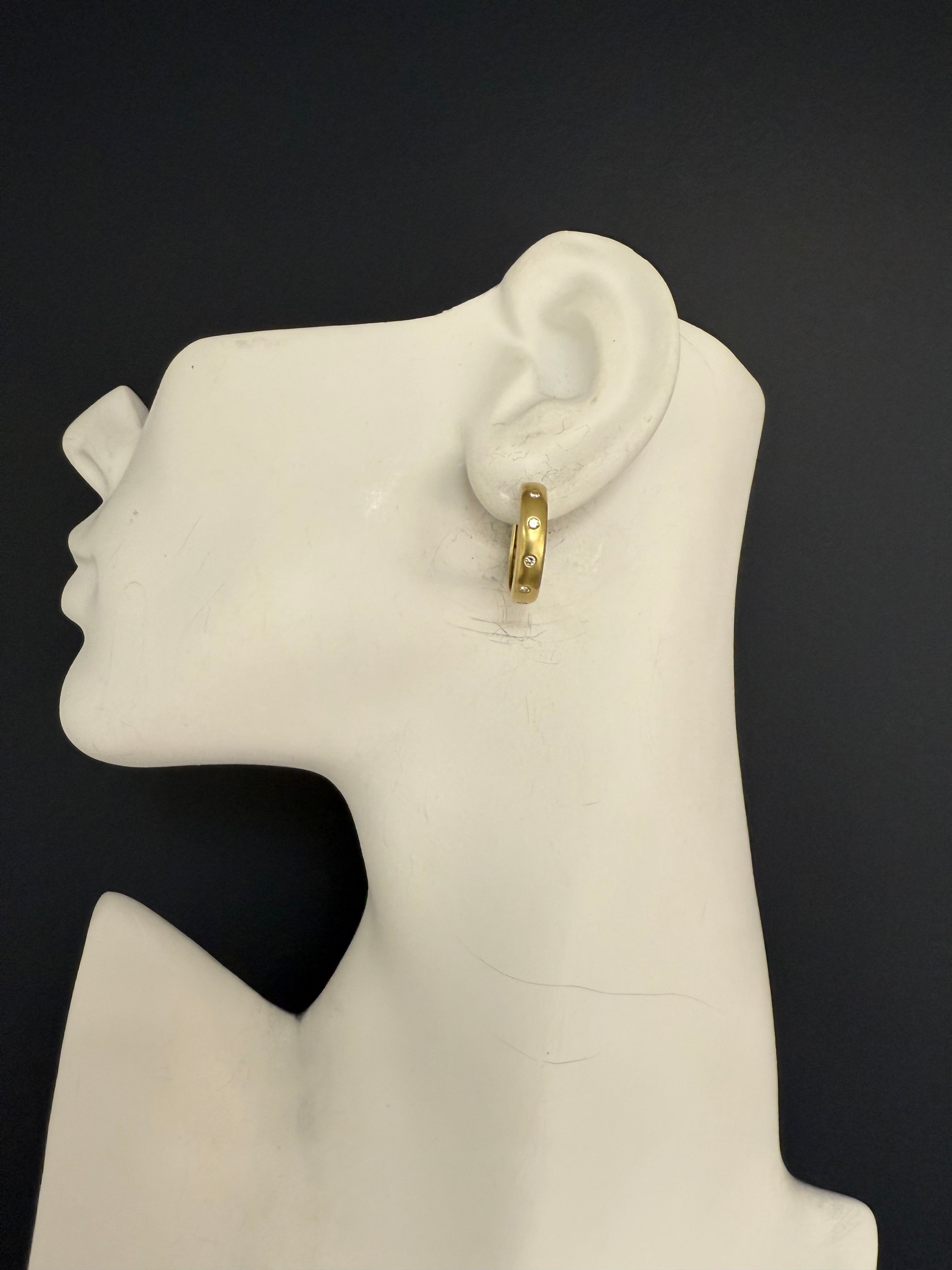 Retro Gold Satin Finish 0.25 Carat Natural Diamond Hoop Earrings