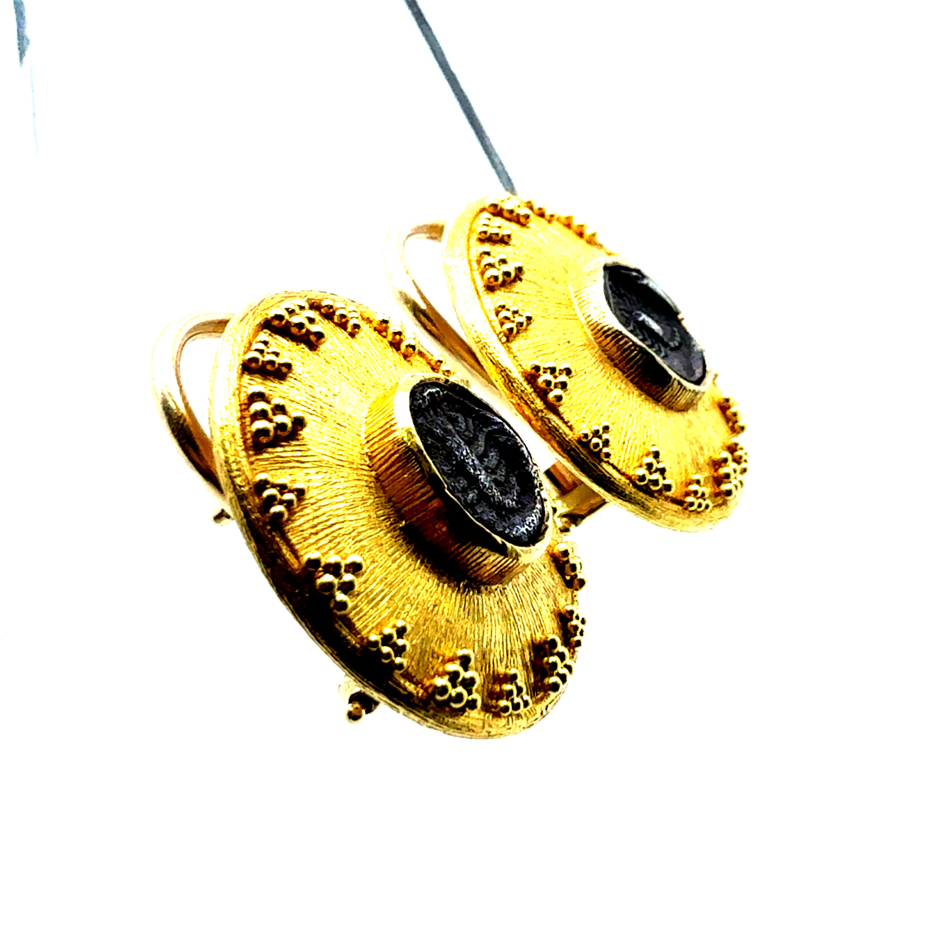 Retro 22K Gold Ancient Scorpion Coin Statement Earrings Hallmarked IRA 1997
