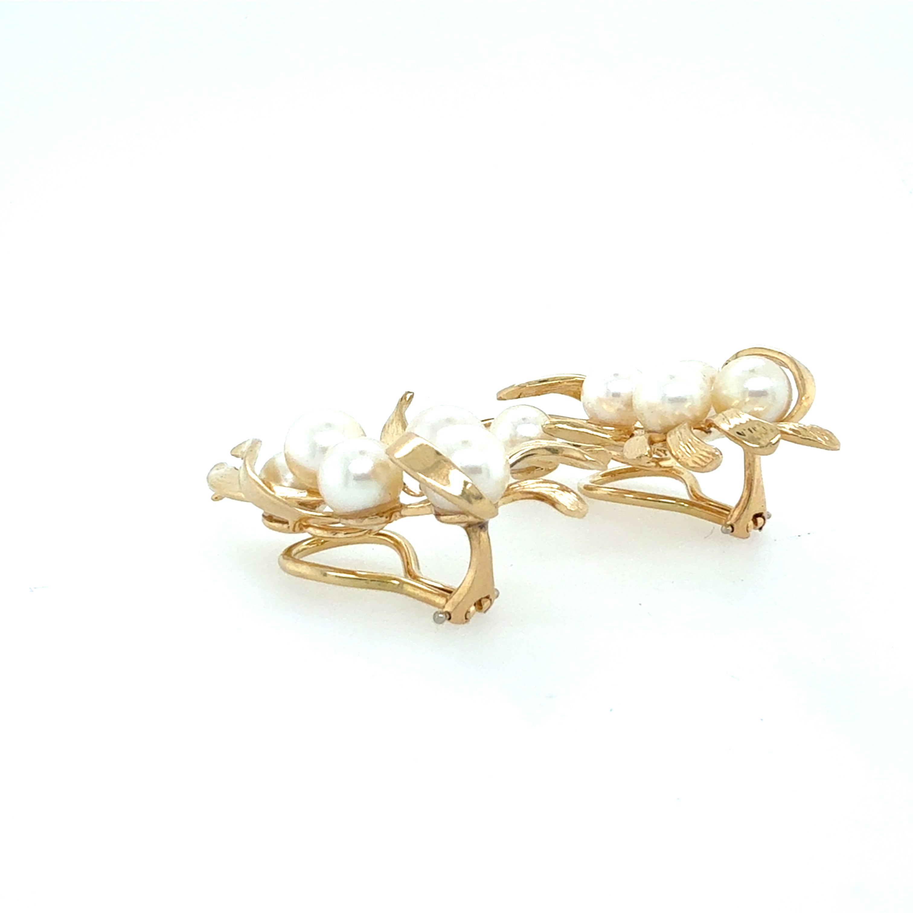 Retro Yellow Gold 7 mm Cultured Pearl Clip Earrings Circa 1970