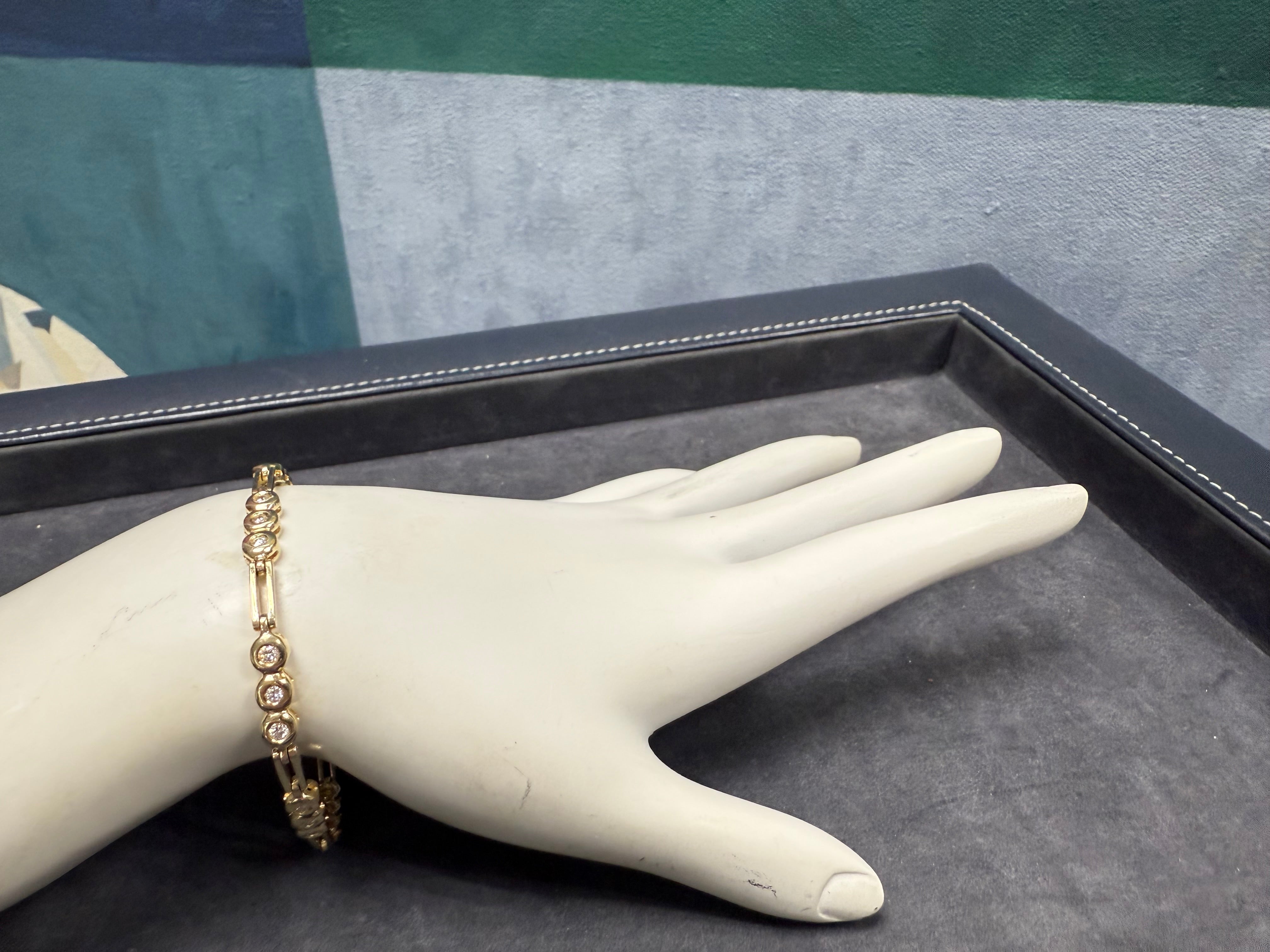 Retro Yellow Gold 0.65 Carat Natural Diamond Bracelet Circa 1980