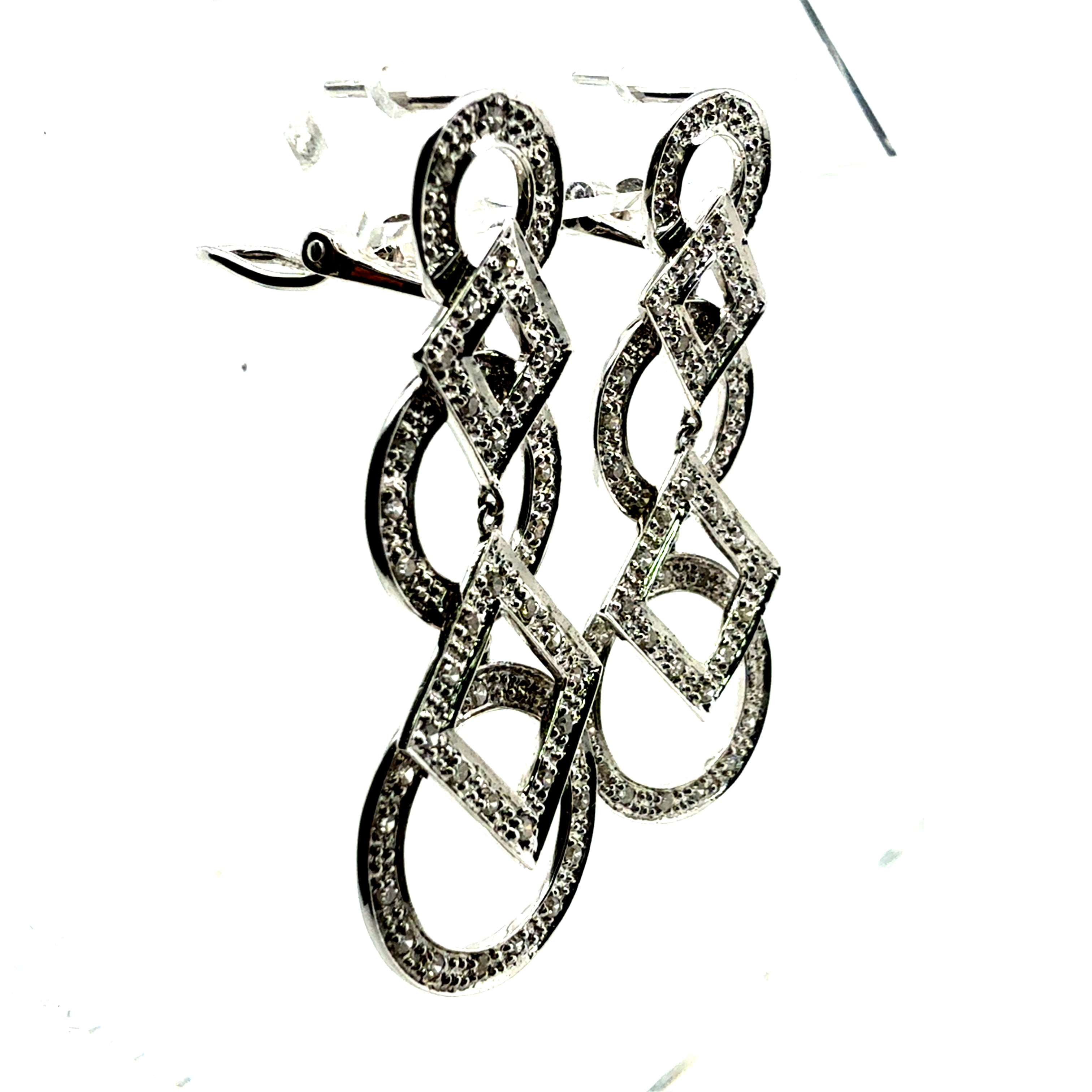 Modern White Gold 0.6 Carat Natural Diamond Fashion Drop Statement Earrings