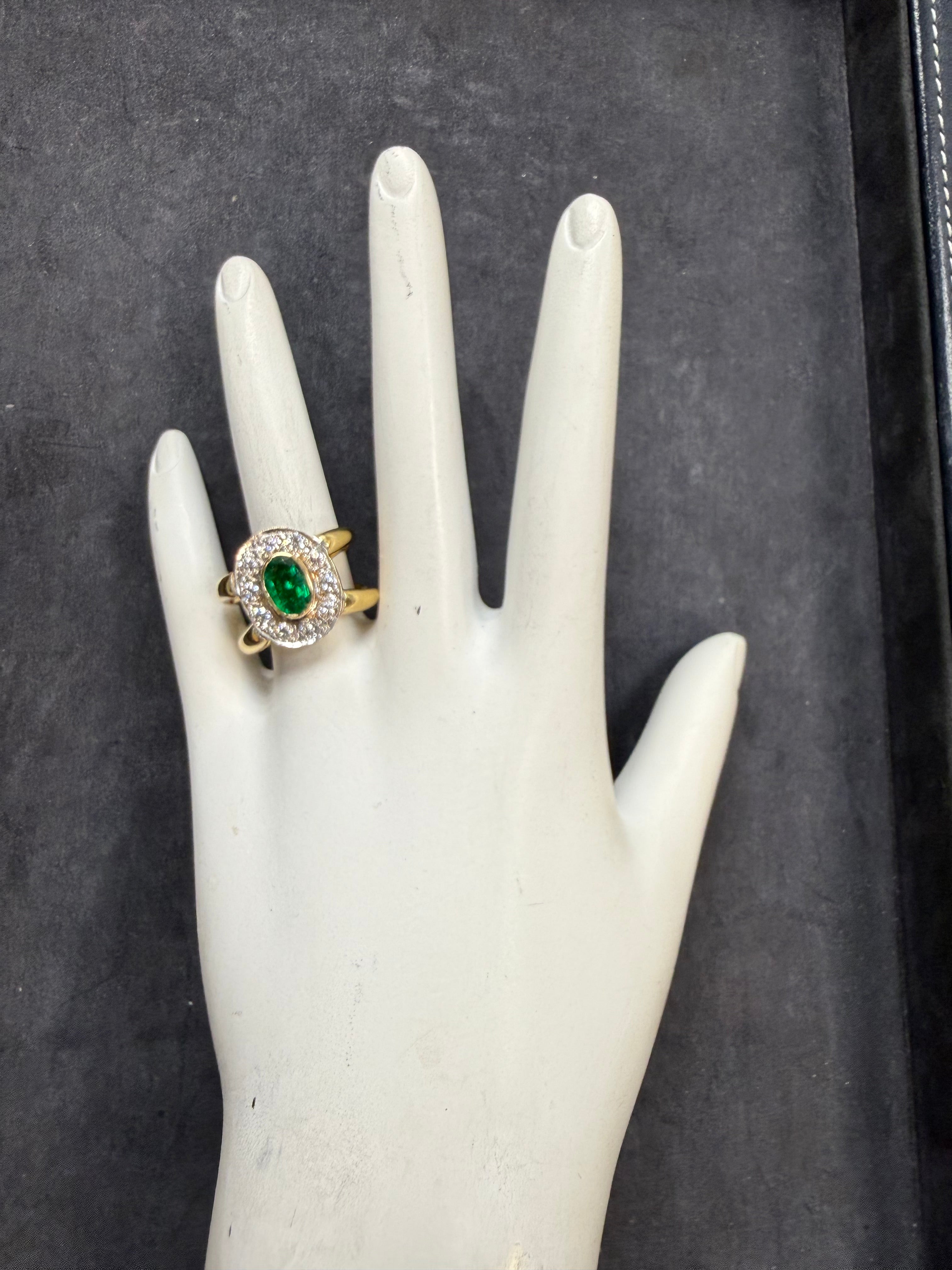 Retro 18K Yellow Gold Emerald & Diamond Split Shank Statement Ring Circa 1985
