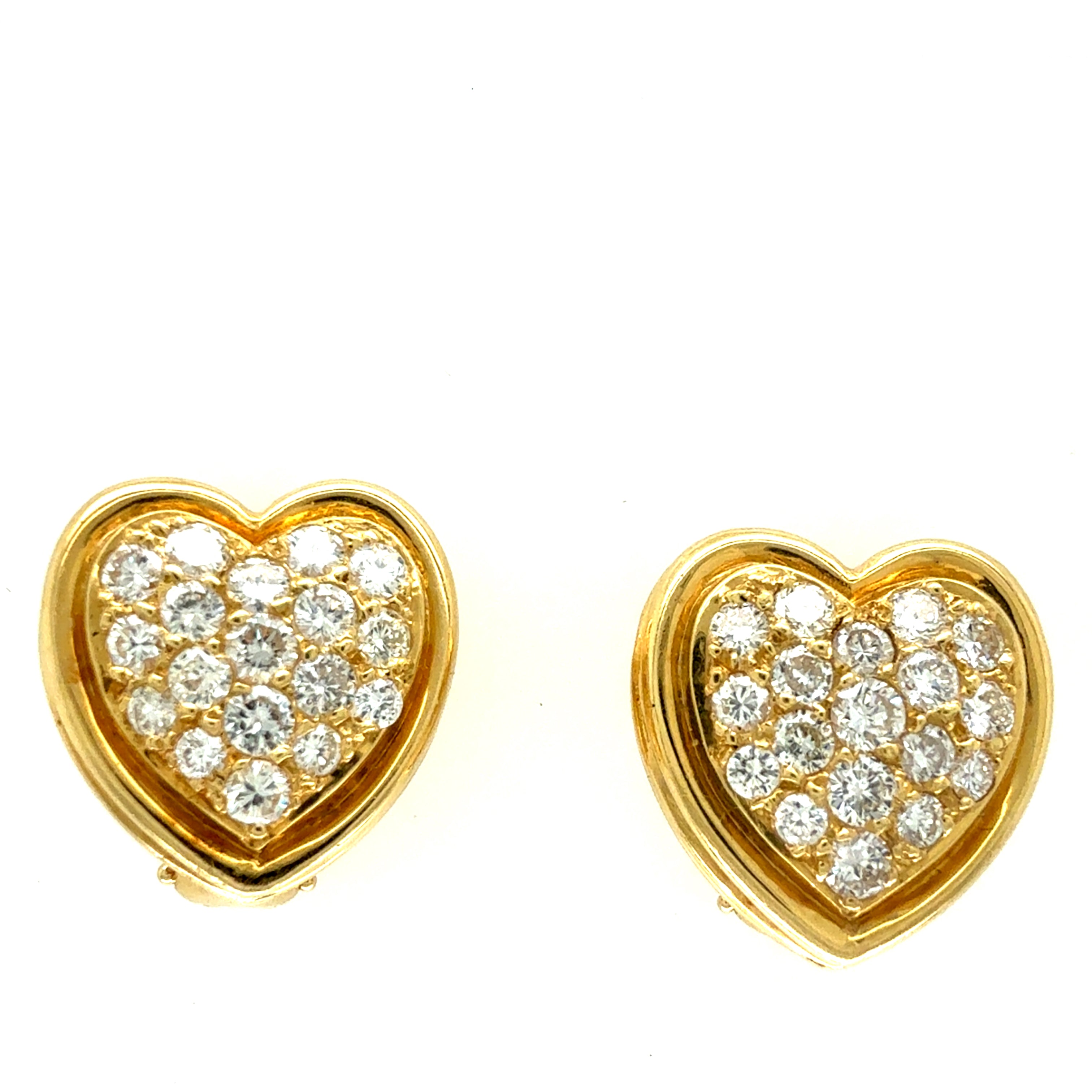 Retro Yellow Gold 2.1 Carat Natural Colorless Diamond Heart Shape Earrings