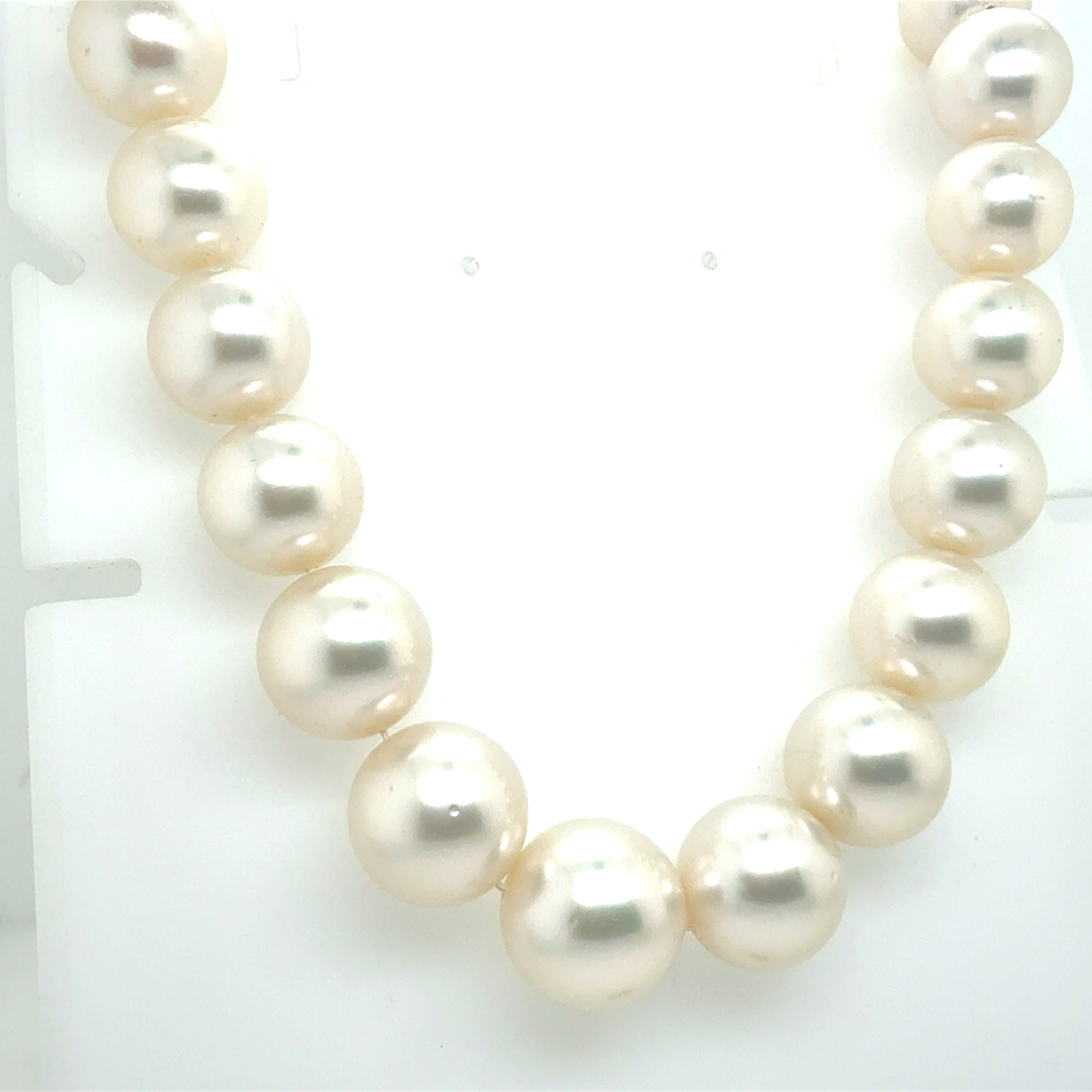Modern Gold Australian South Sea Pearl (12.5–15.5mm) Necklace & Diamond Clasp
