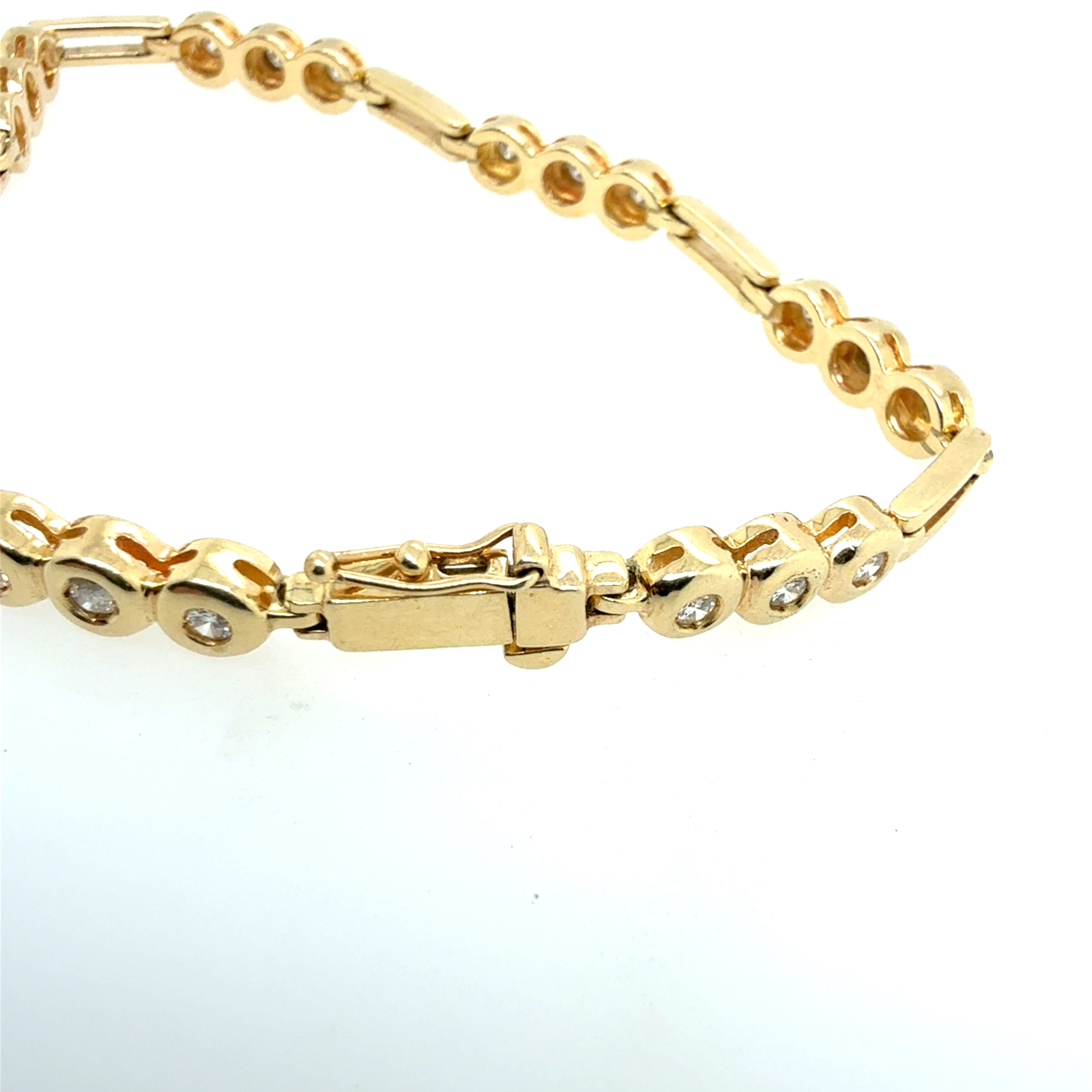 Retro Yellow Gold 0.65 Carat Natural Diamond Bracelet Circa 1980