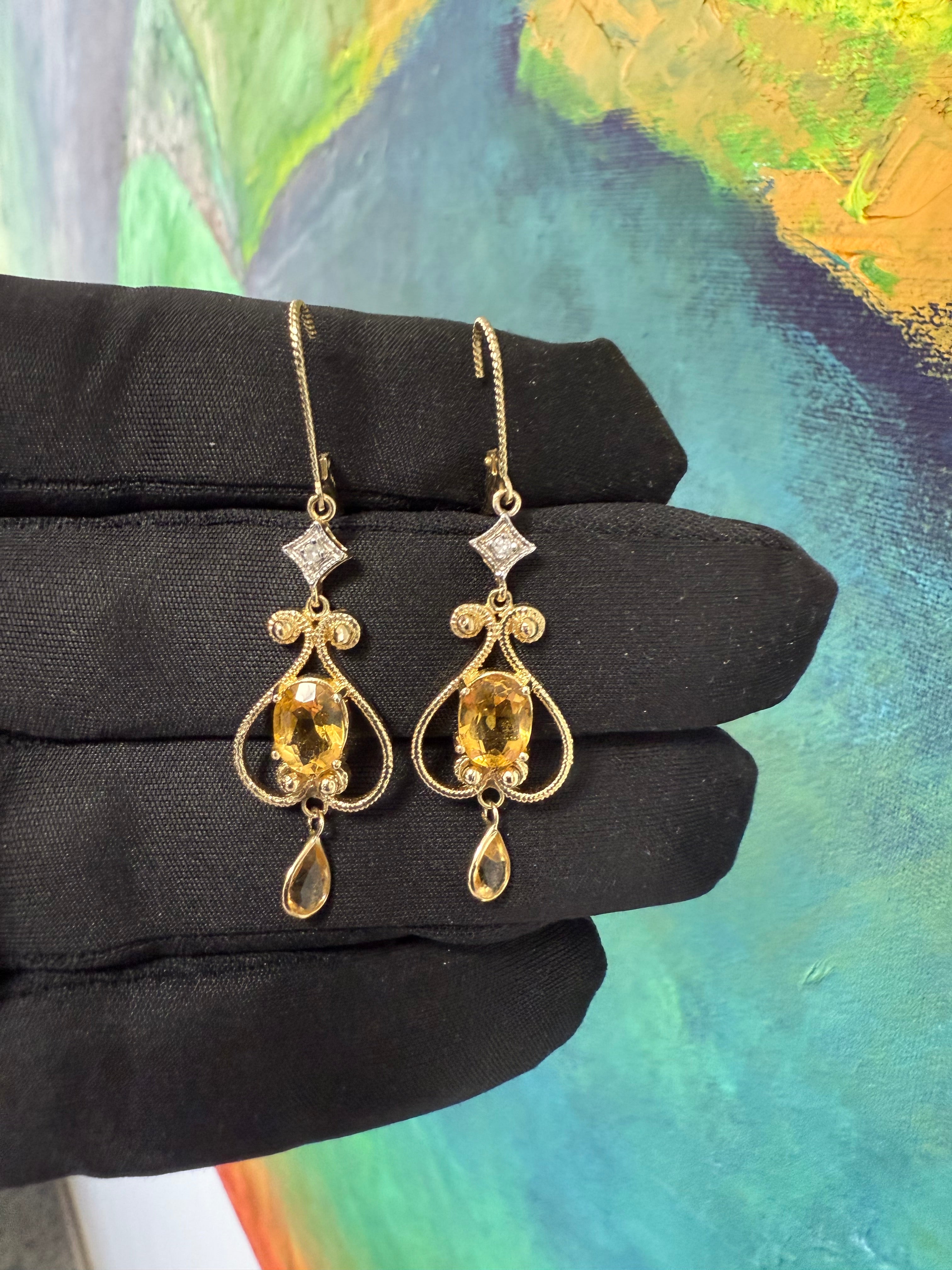 Modern Yellow Gold Natural Citrine Quartz and Diamond Drop Earrings