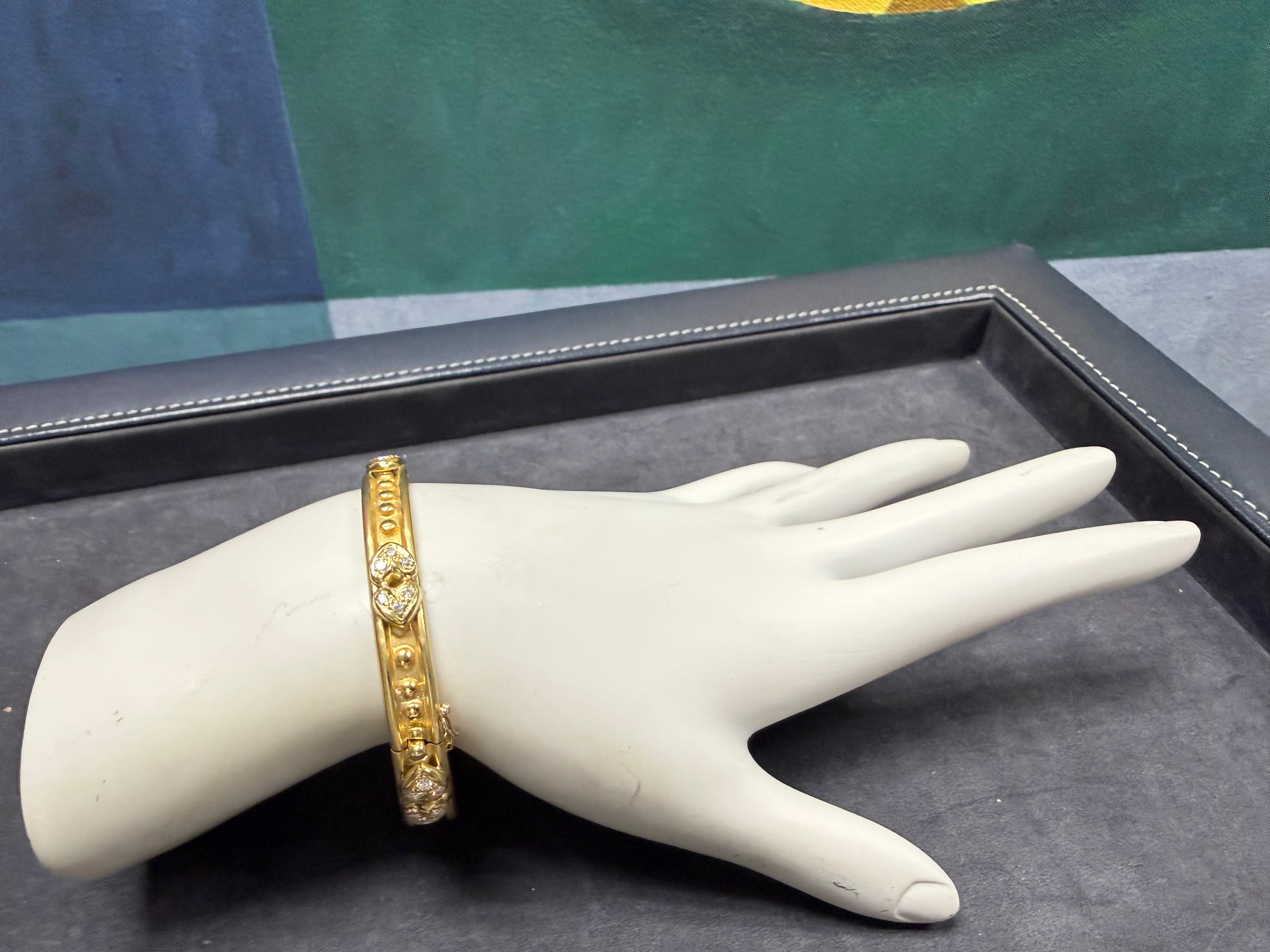 Retro Gold 0.60 CT Natural Diamond Heart Statement Bangle Bracelet