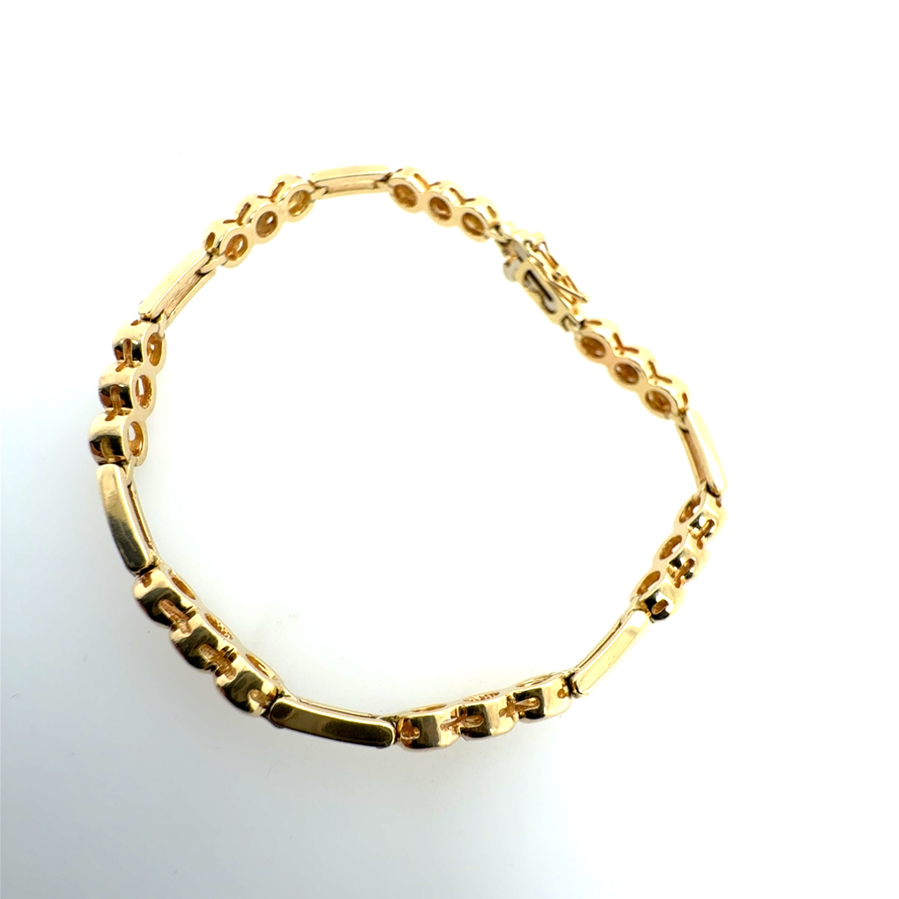 Retro Yellow Gold 0.65 Carat Natural Diamond Bracelet Circa 1980