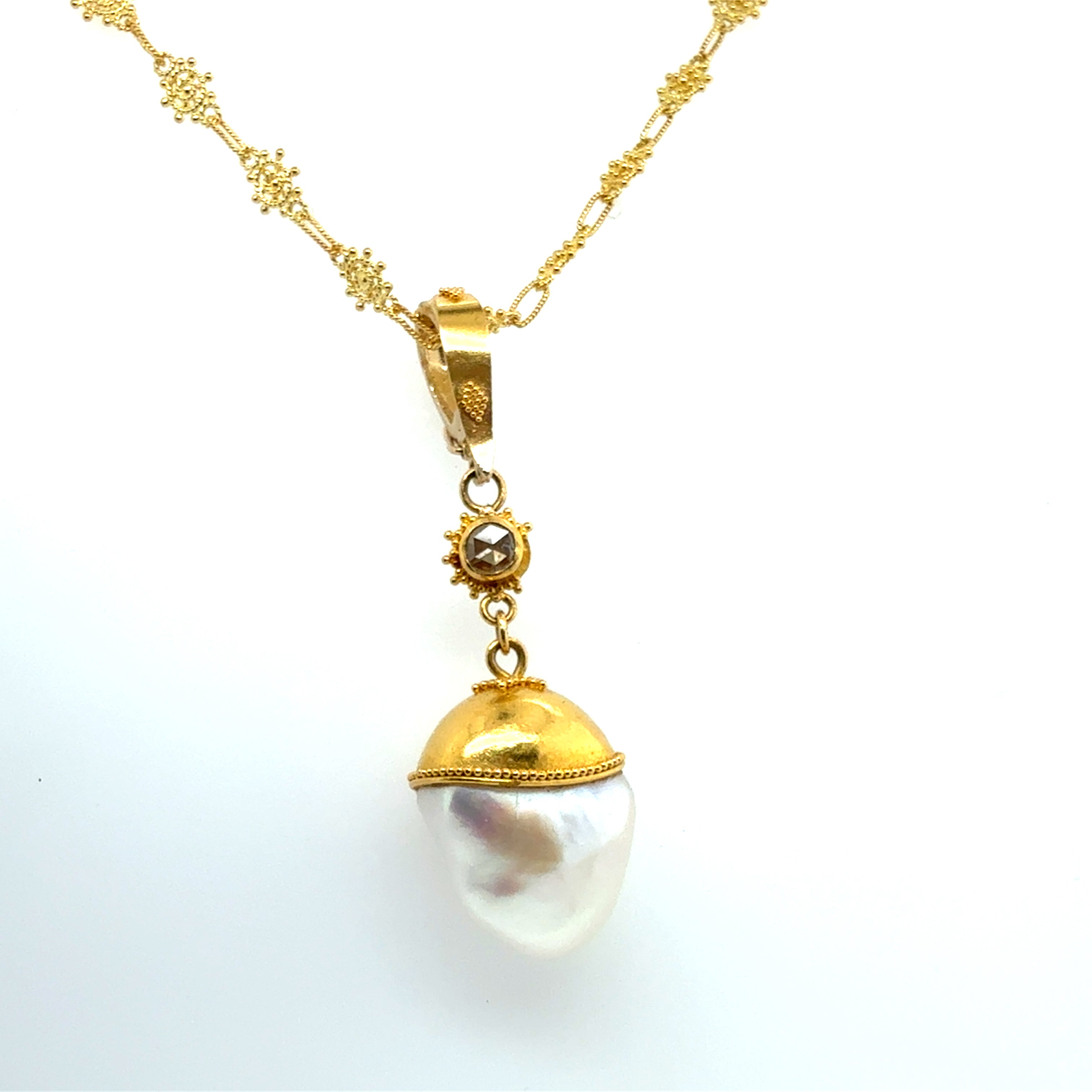Retro 22K Yellow Gold 15mm Pearl Pendant Toggle Clasp Necklace Circa 1990
