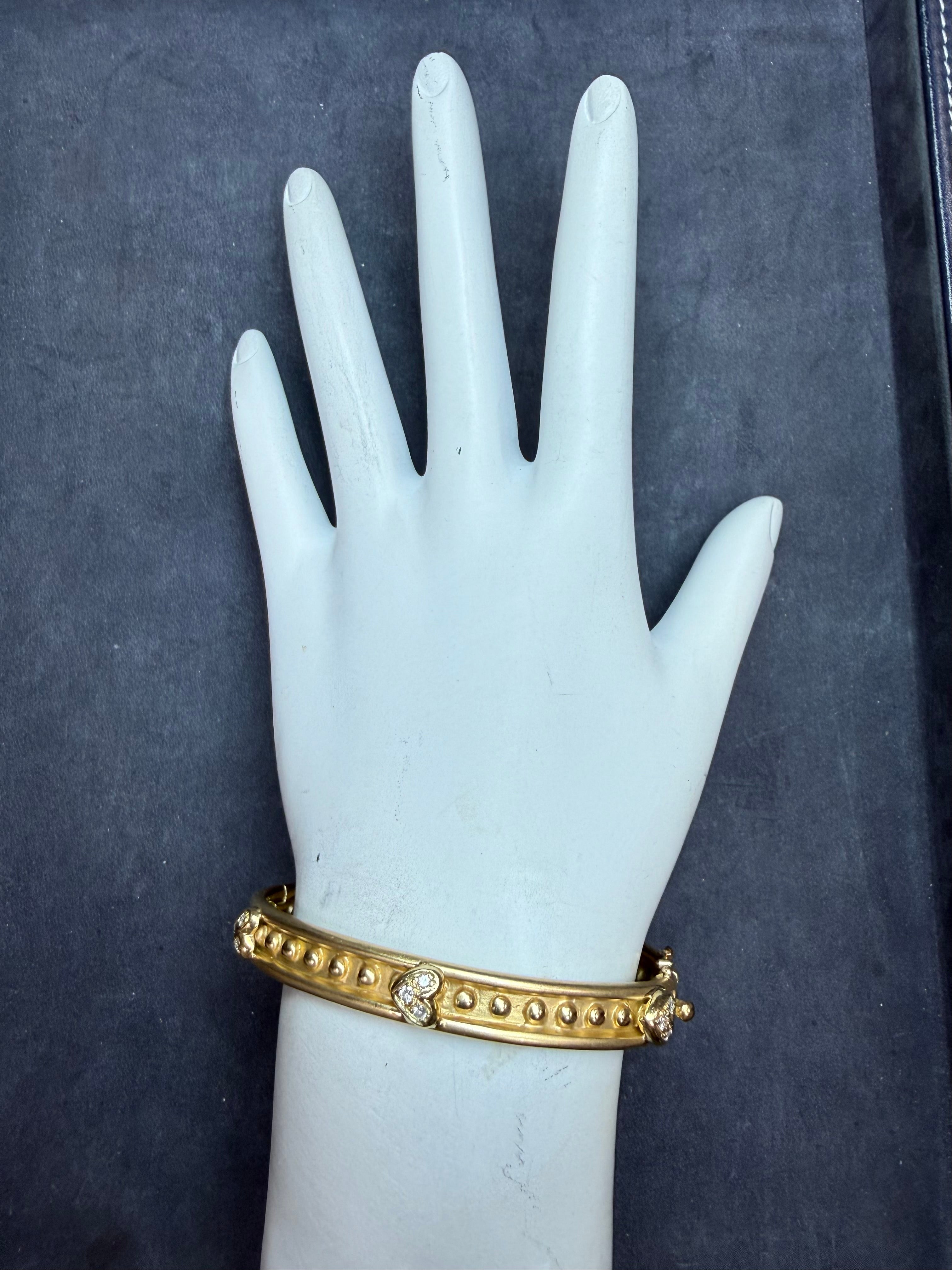 Retro Yellow Gold 0.40 CT Natural Diamond Heart Bangle Bracelet