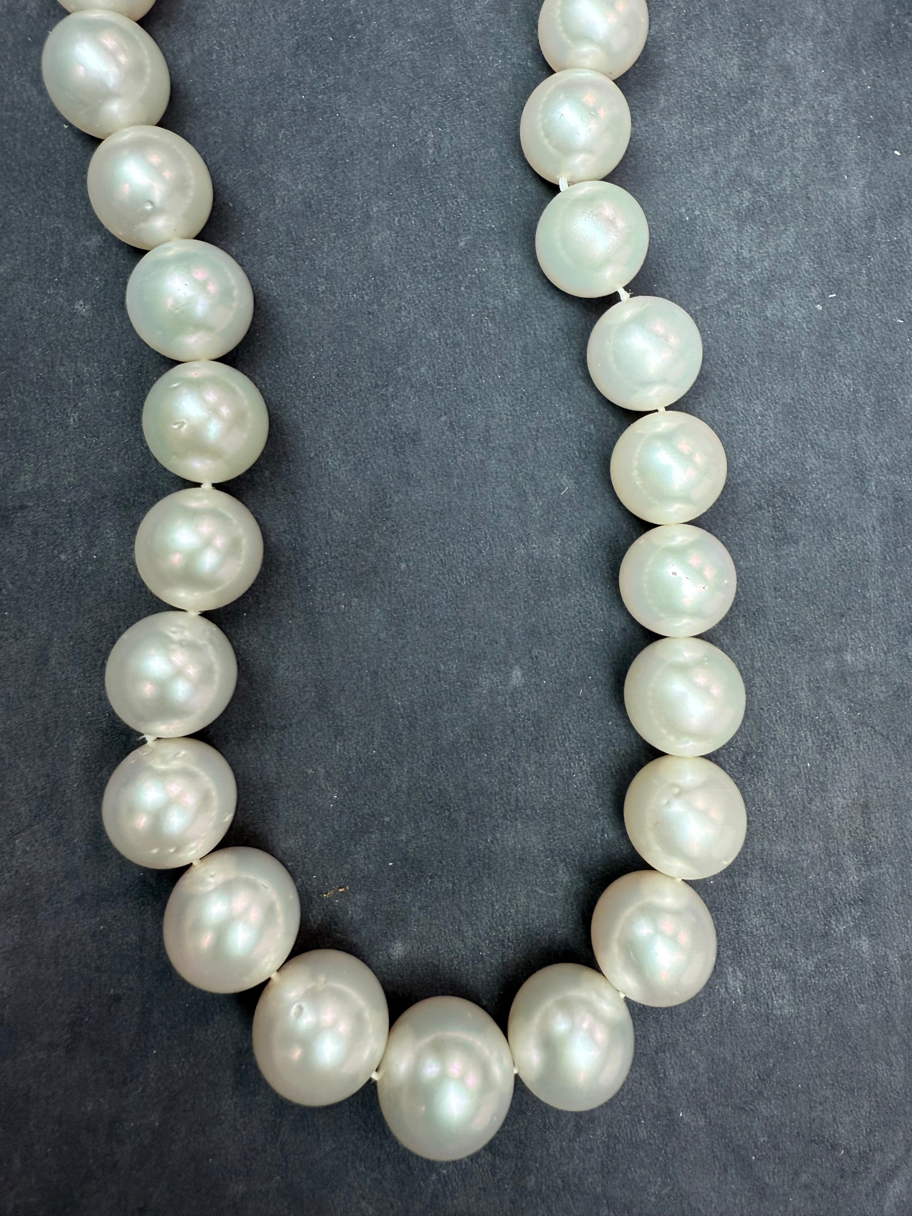 Modern Gold Australian South Sea Pearl (12.5–15.5mm) Necklace & Diamond Clasp