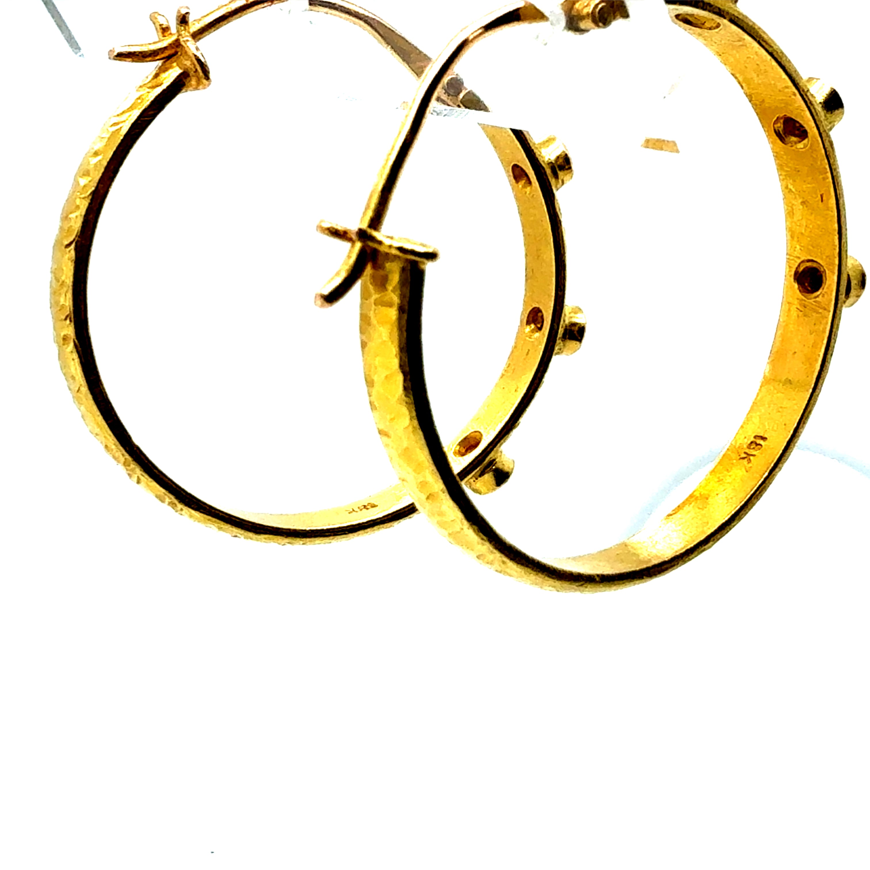 Retro Gold 0.30 Carat Natural Colorless Diamond Hammered Hoop Earrings