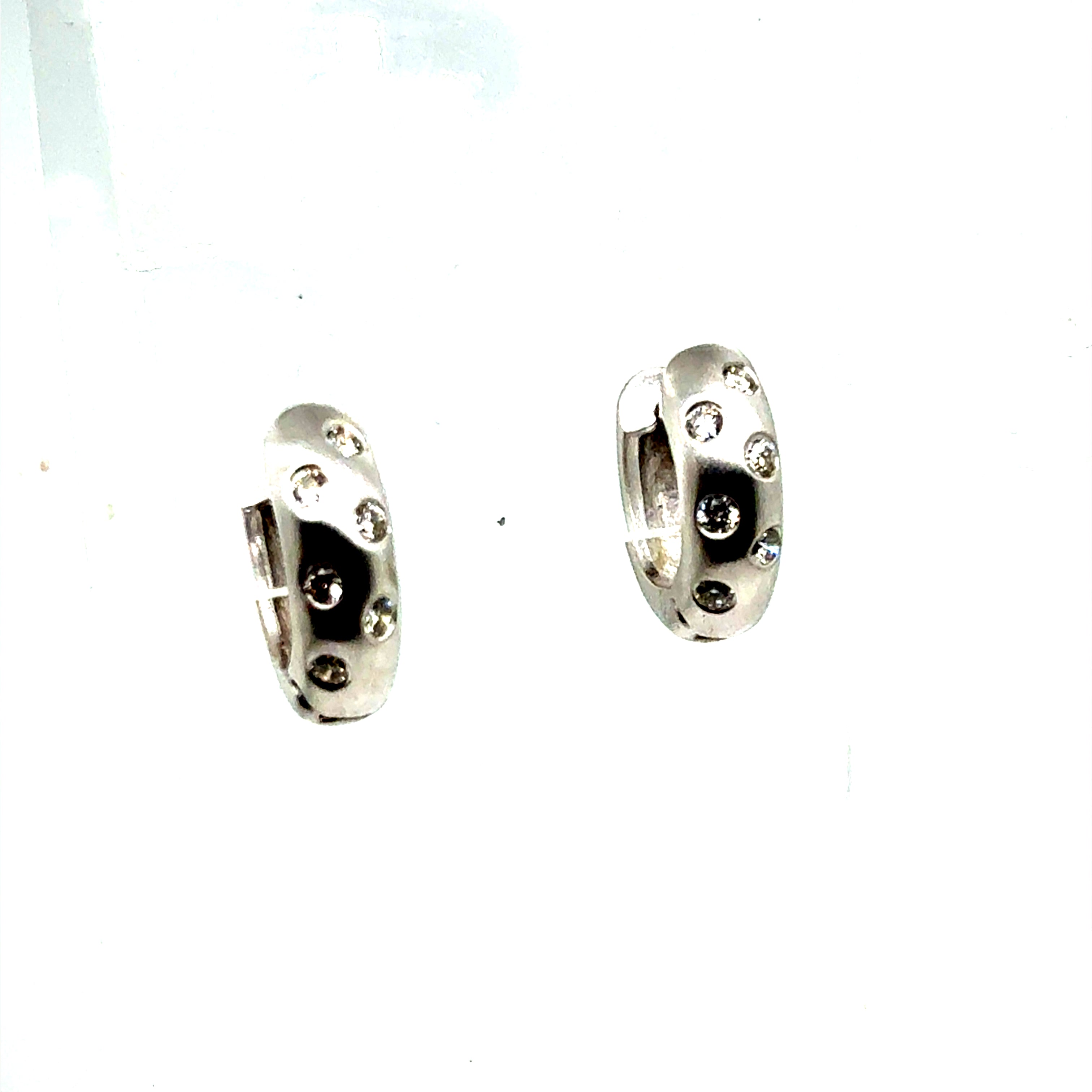 Modern White Gold Satin 0.30 Carat Natural Colorless Diamond Huggie Earrings