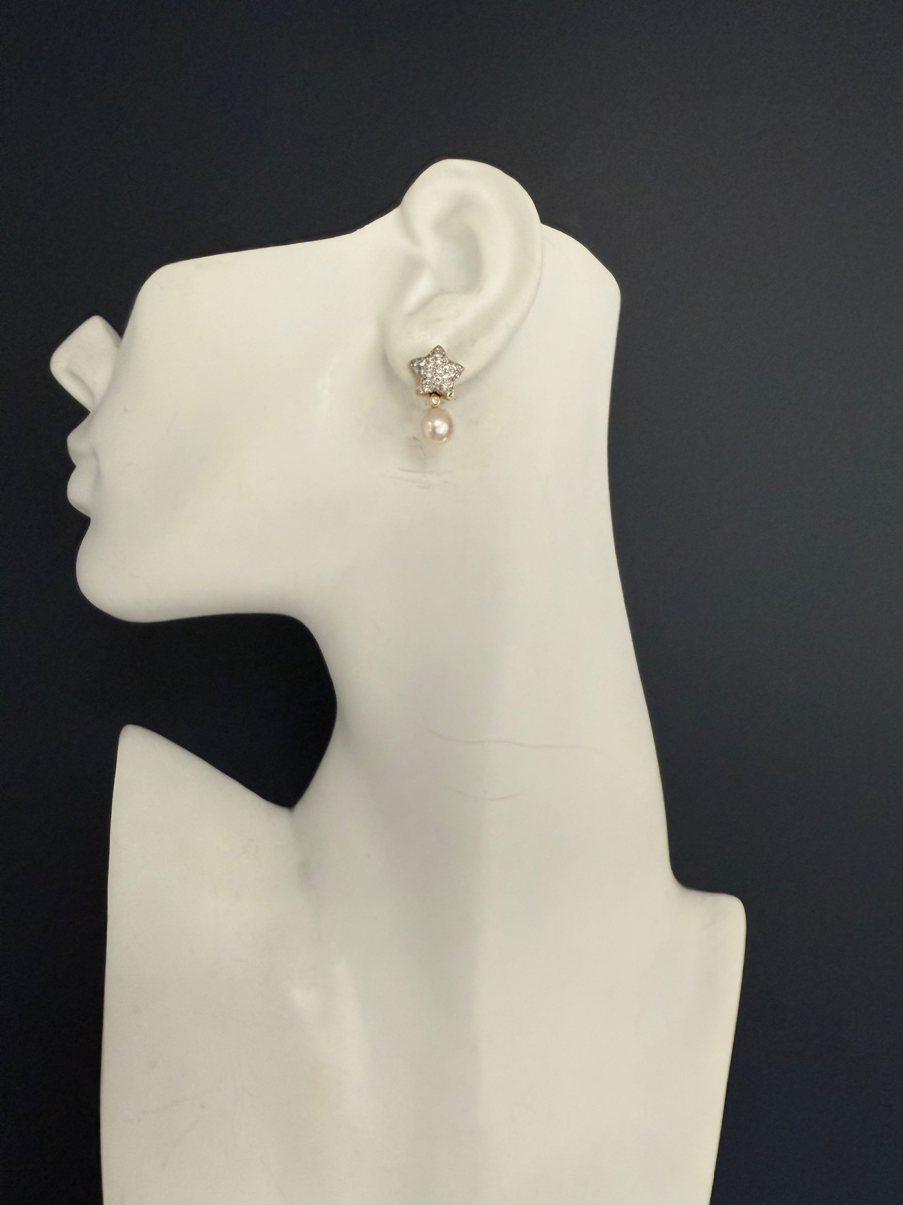 Modern Gold 1.5 Carat Natural Diamond and South Sea Pearl Star Earrings