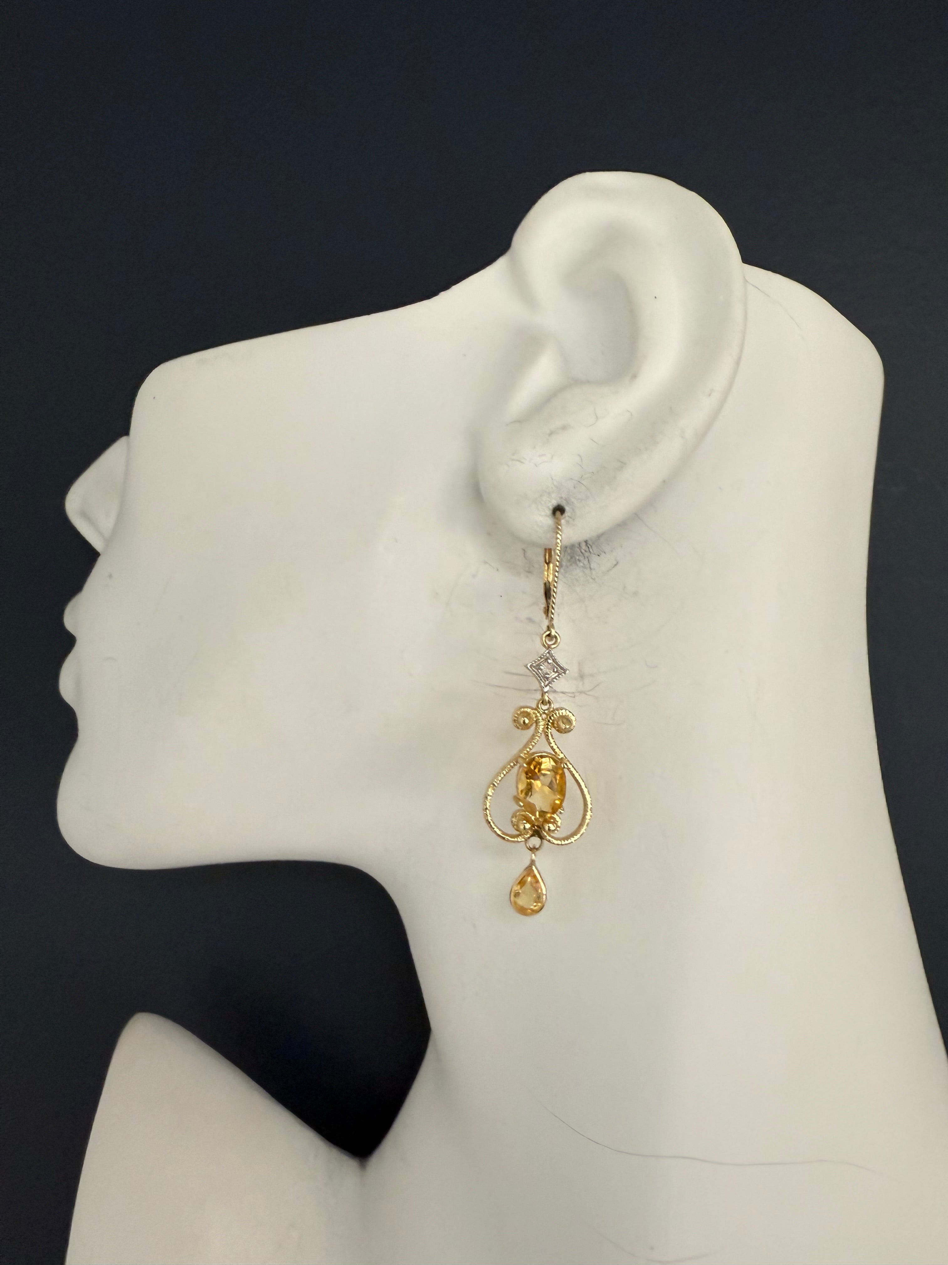 Modern Yellow Gold Natural Citrine Quartz and Diamond Drop Earrings