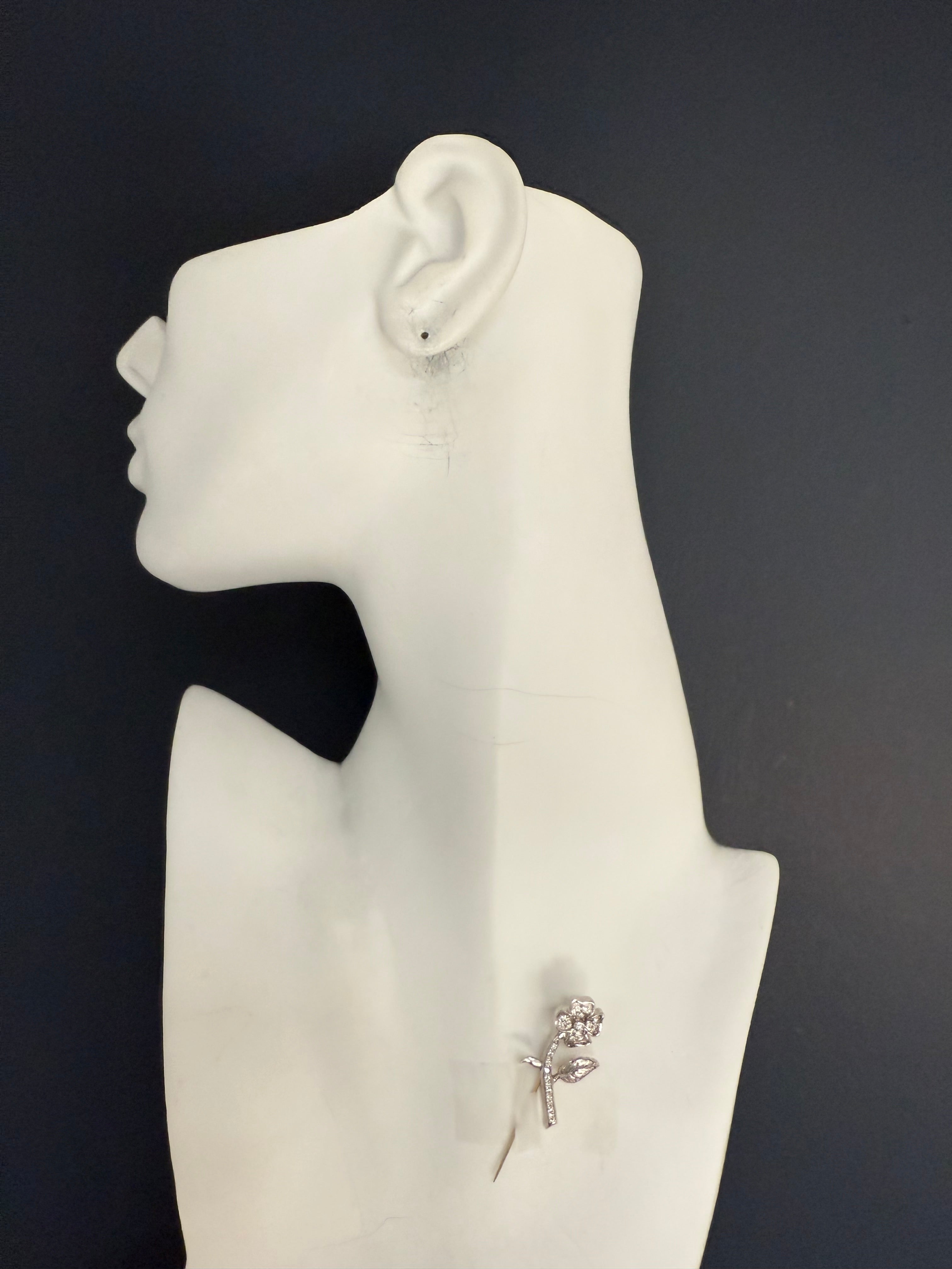 Retro White Gold 0.40 Carat Natural Diamond Flower Pin Circa 1965