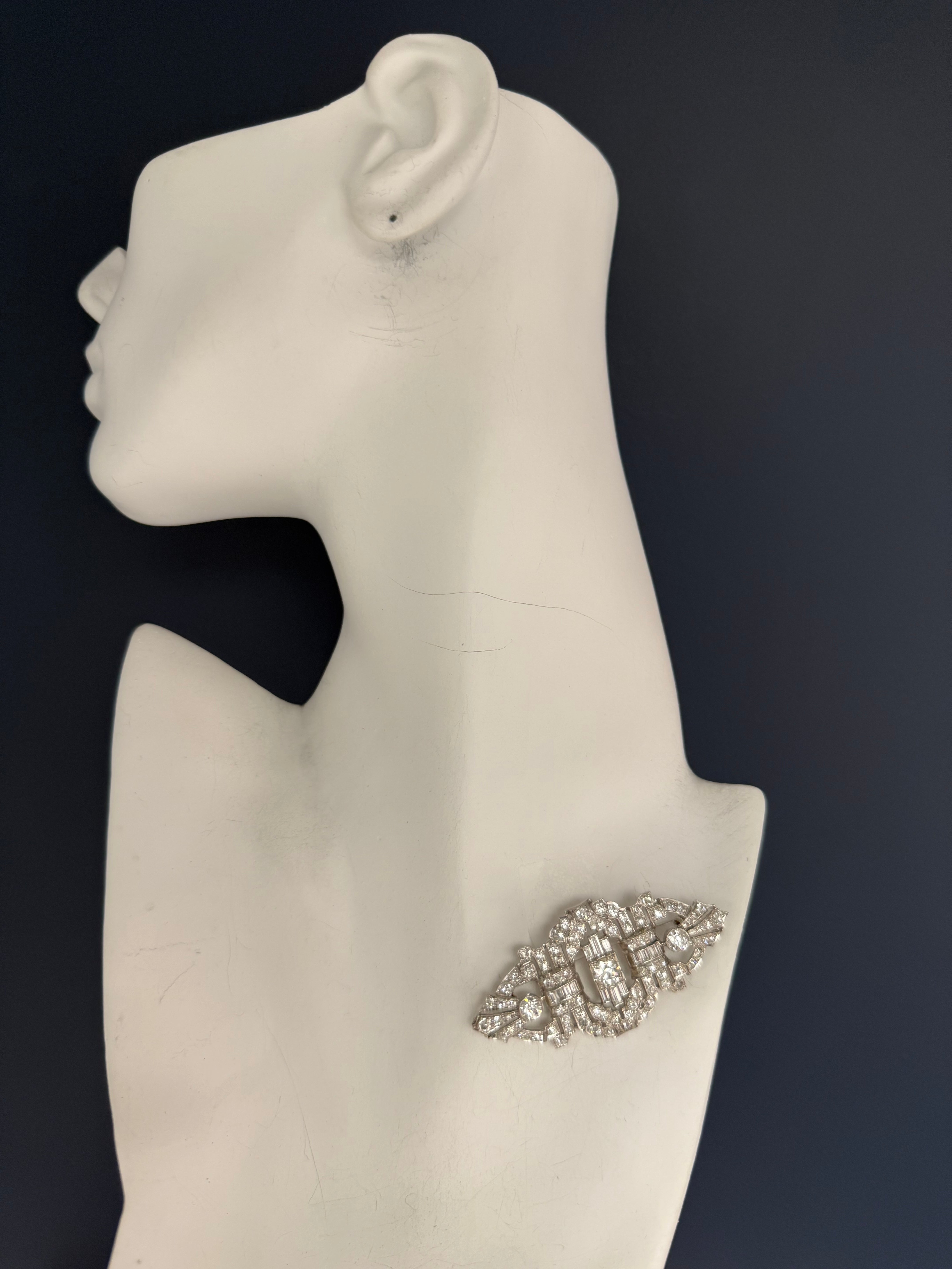Rare Art Deco 7.5 Carat Natural Old Euro and Baguette Diamond Platinum Brooche
