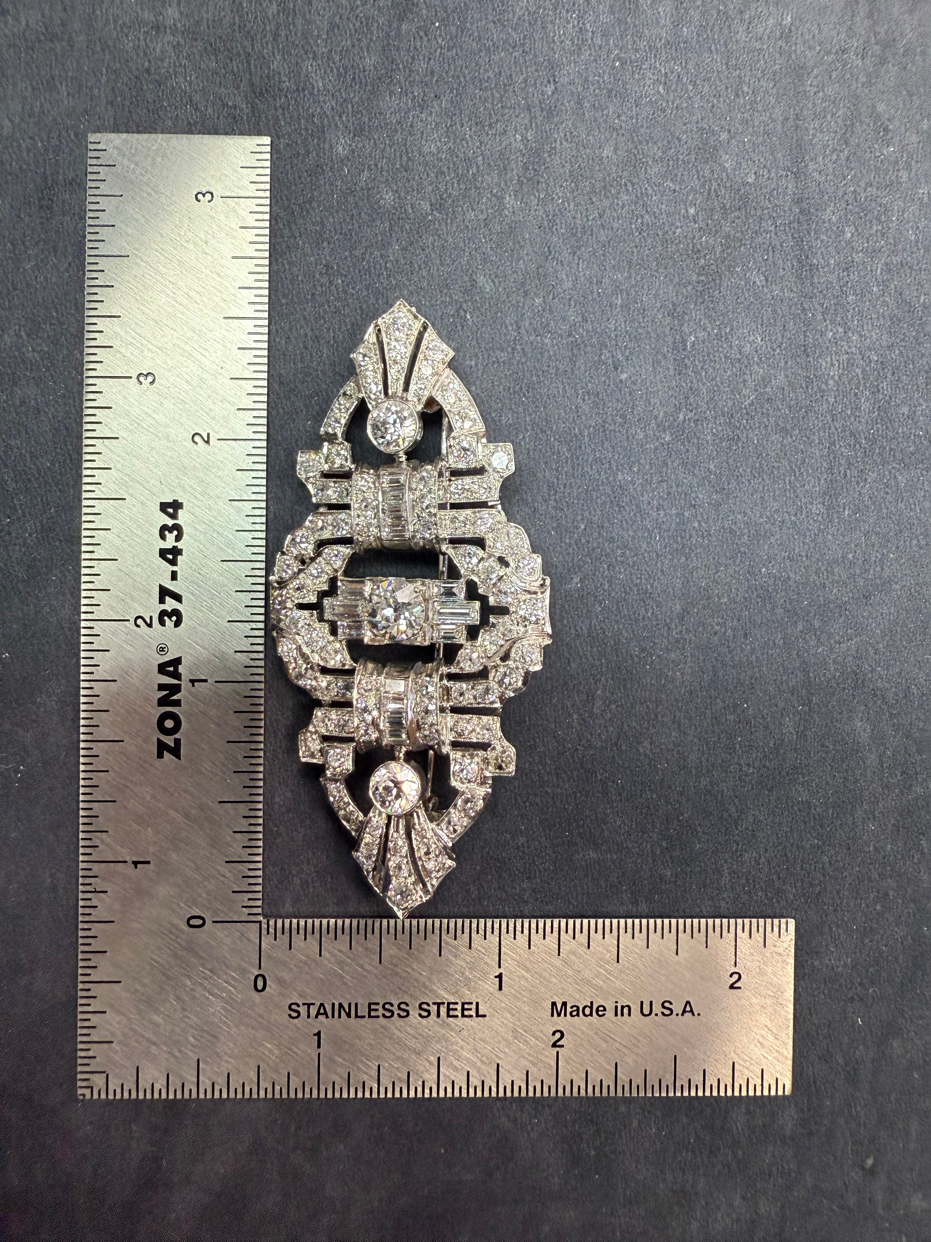 Rare Art Deco 7.5 Carat Natural Old Euro and Baguette Diamond Platinum Brooche