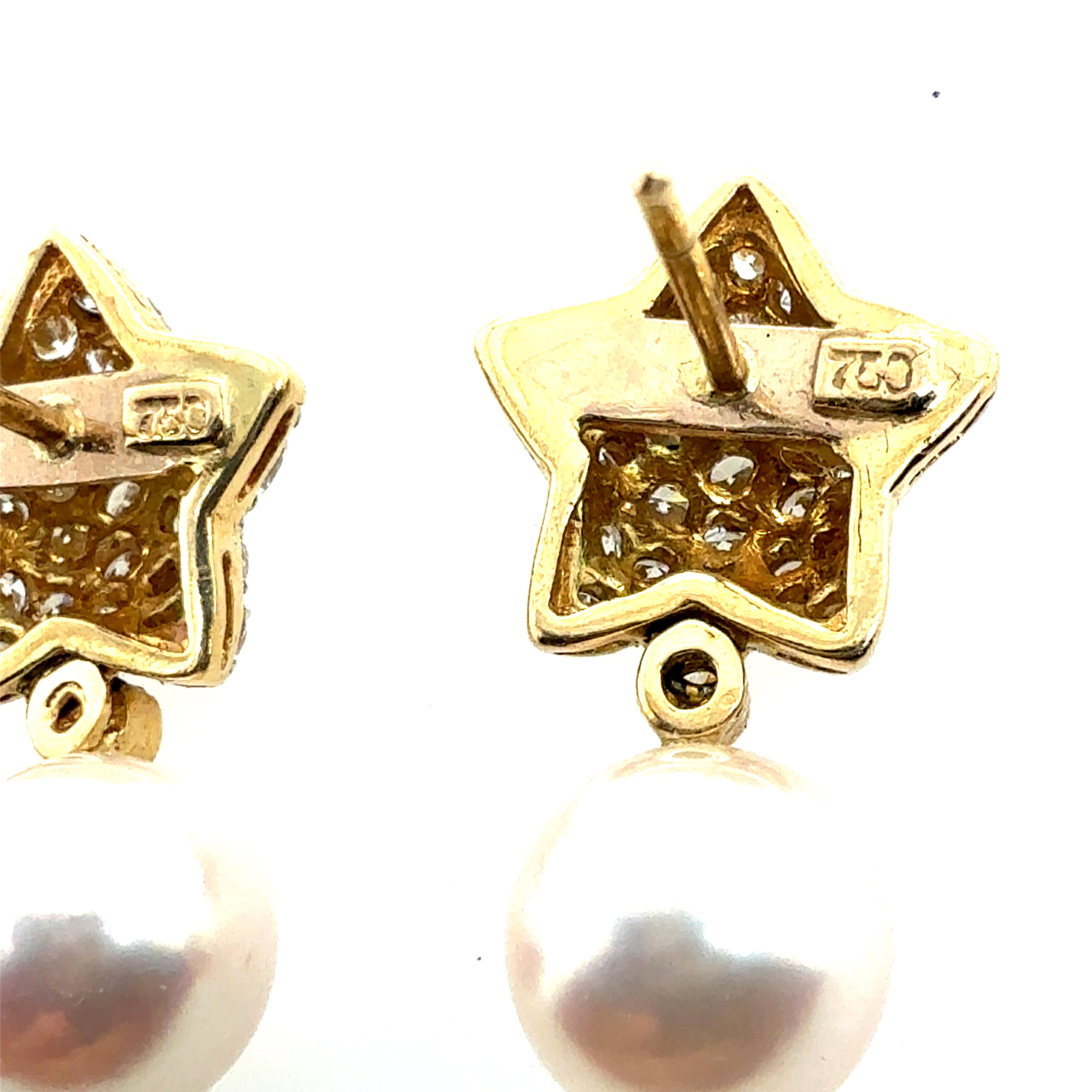 Modern Gold 1.5 Carat Natural Diamond and South Sea Pearl Star Earrings