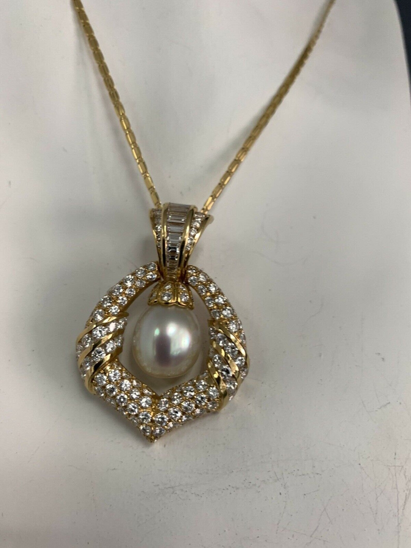 Retro Gold Necklace 7.5 Carat Natural Round Colorless Diamond & Pearl Circa 1950