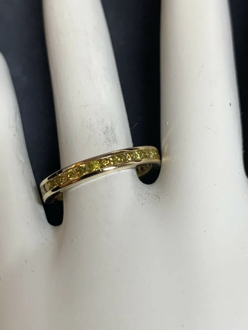 Modern Gold Band Pair 3.40 Carats Natural Intense Yellow Diamond Engagement Ring