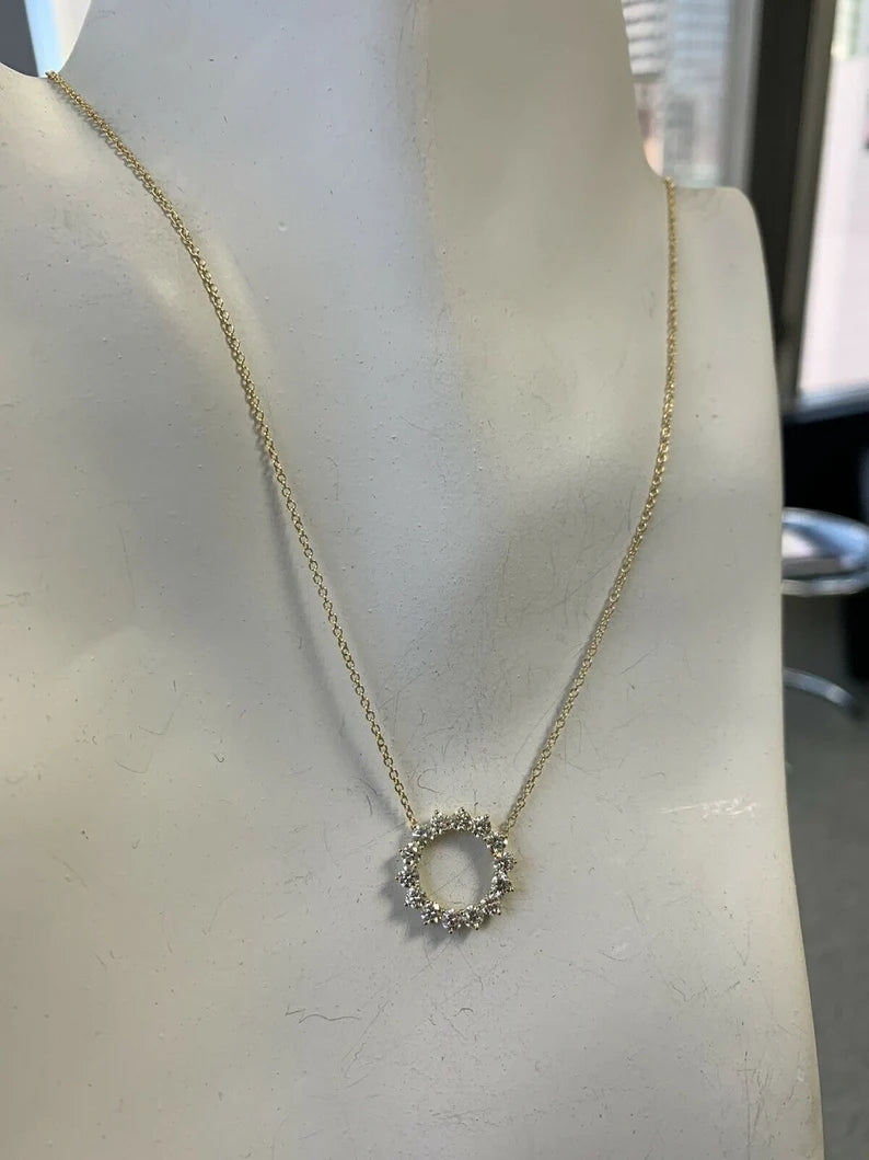 Modern Yellow Gold 1.28 Carat Natural Round Brilliant Diamond Hand Craft Pendant