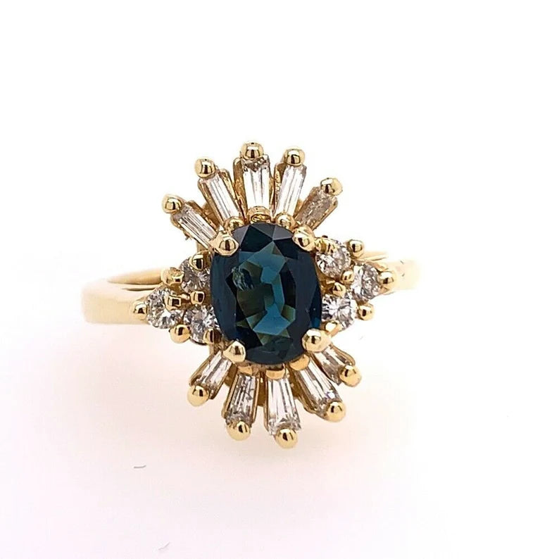 1.53 Carat Retro Gold Ring Natural Oval Deep Blue Sapphire & Diamond Circa 1980