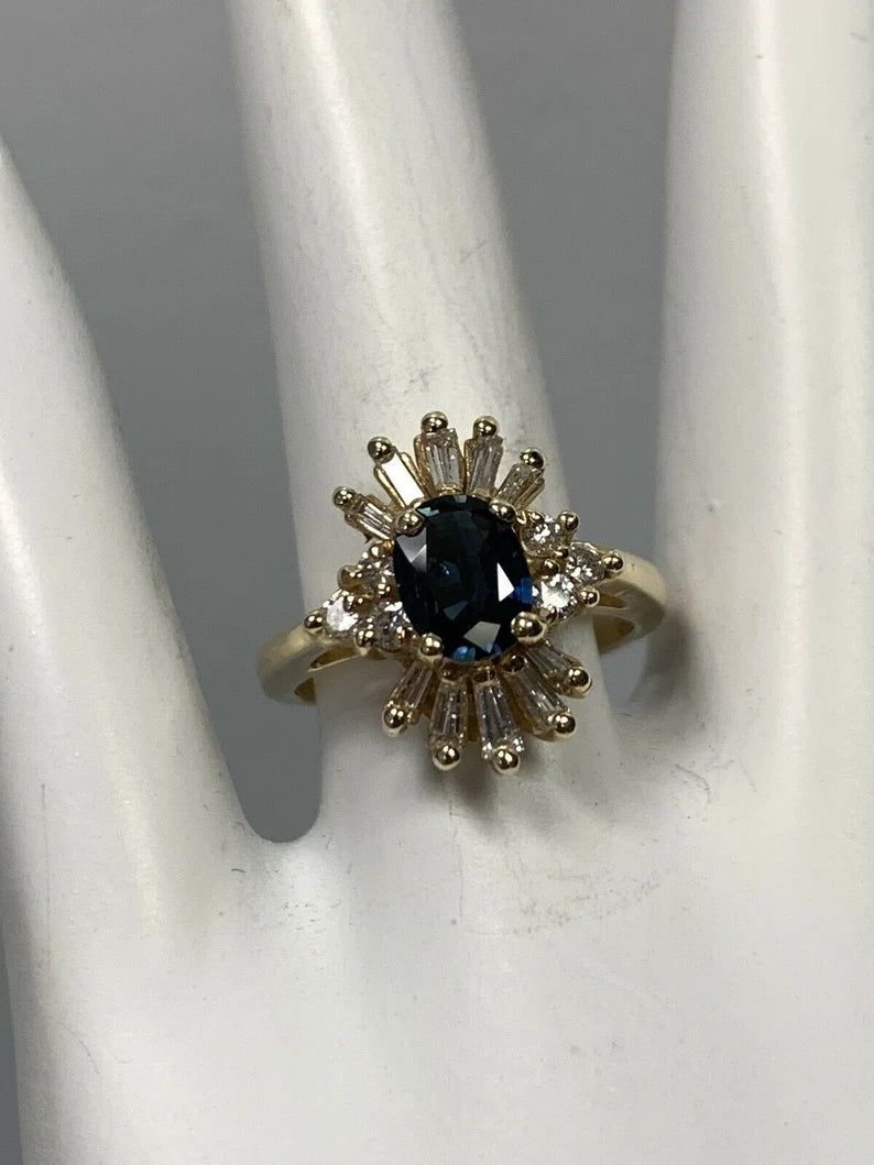 1.53 Carat Retro Gold Ring Natural Oval Deep Blue Sapphire & Diamond Circa 1980