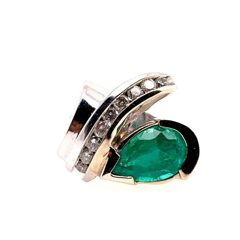 Modern Gold Cocktail Ring 3.25 Carat Natural Green Emerald & Diamond Circa 1970