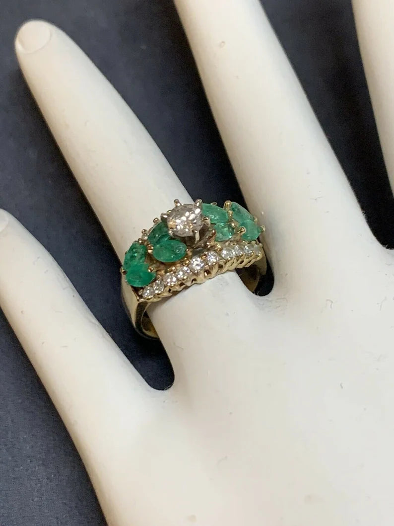 Retro Gold Cocktail Ring Natural 1.8 Carat Emerald Gem Stone & Diamond Circa1960