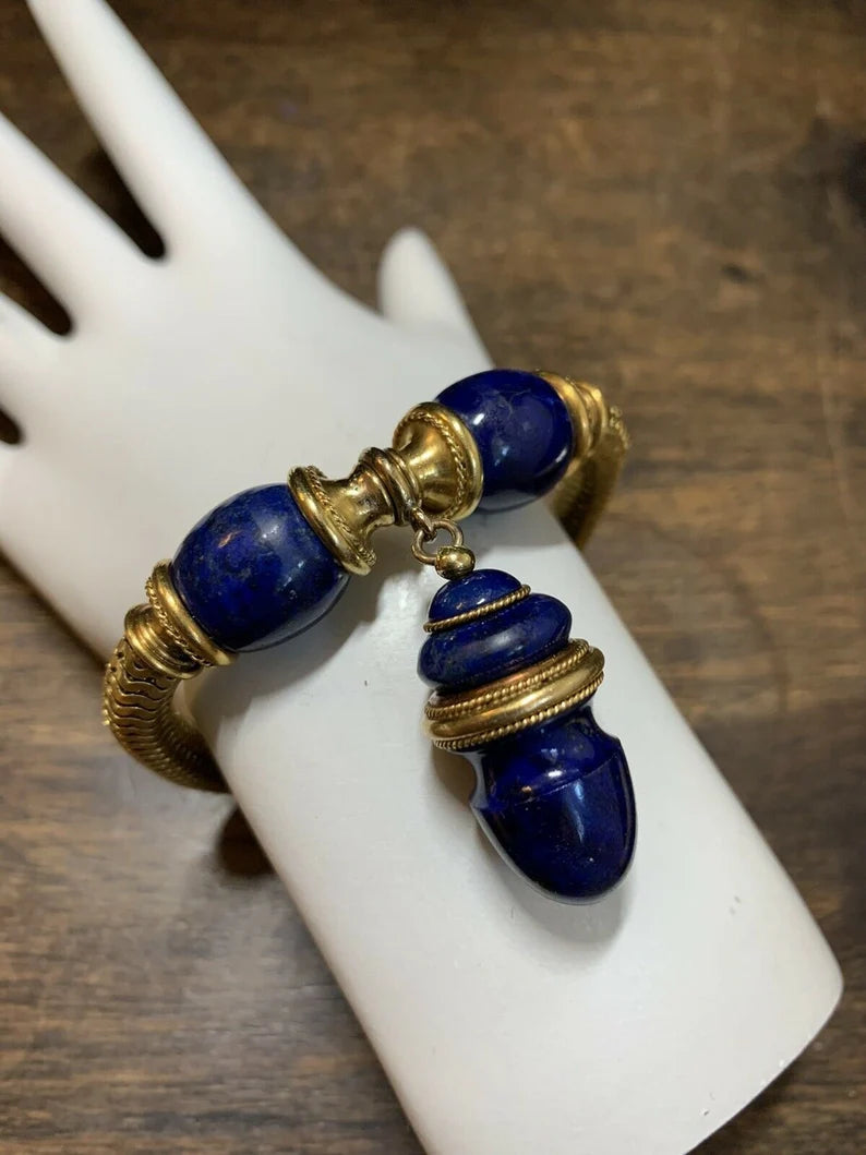 Retro Gold 22k Bracelet Natural Rare Lapis Lazuli Carving Circa 1940