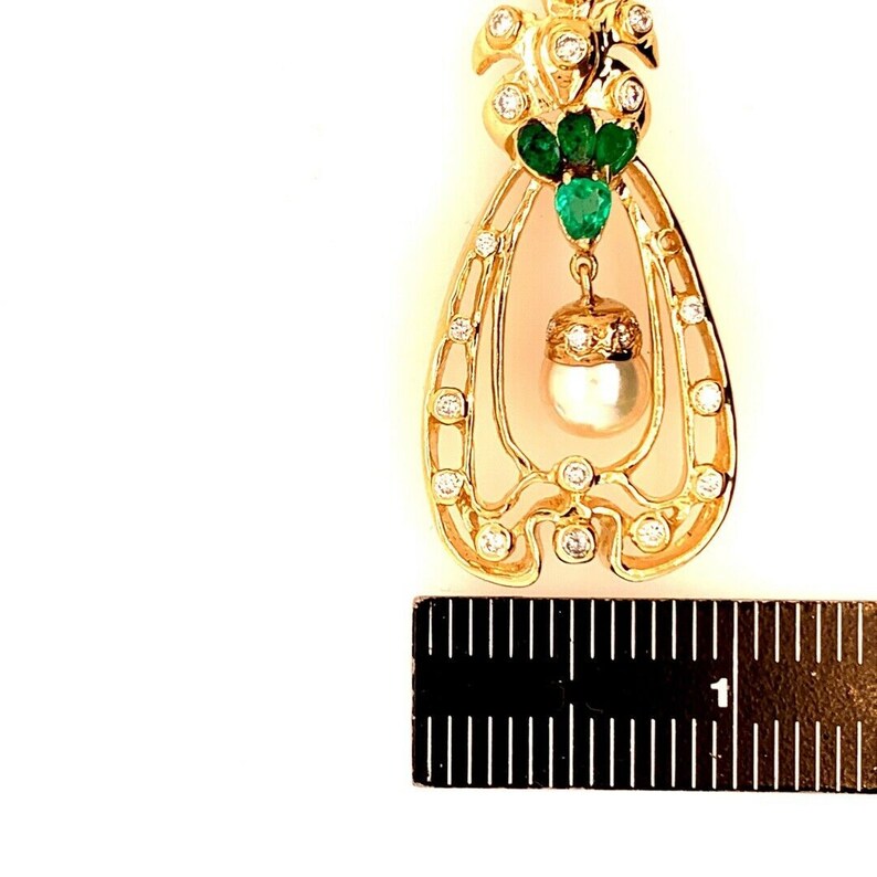 Retro Gold Pendant 1.75 Carat Natural Colombian Emerald Gem & Diamond Circa 1960