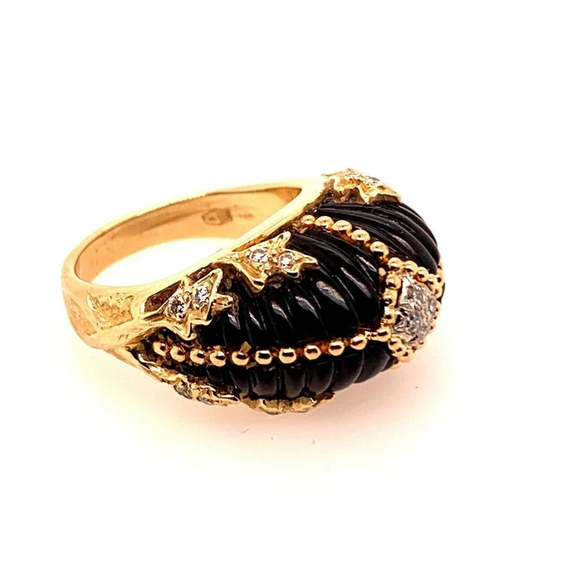 Retro Gold Cocktail Ring Natural 0.35 Carat Diamond & Carved Onyx Circa 1950