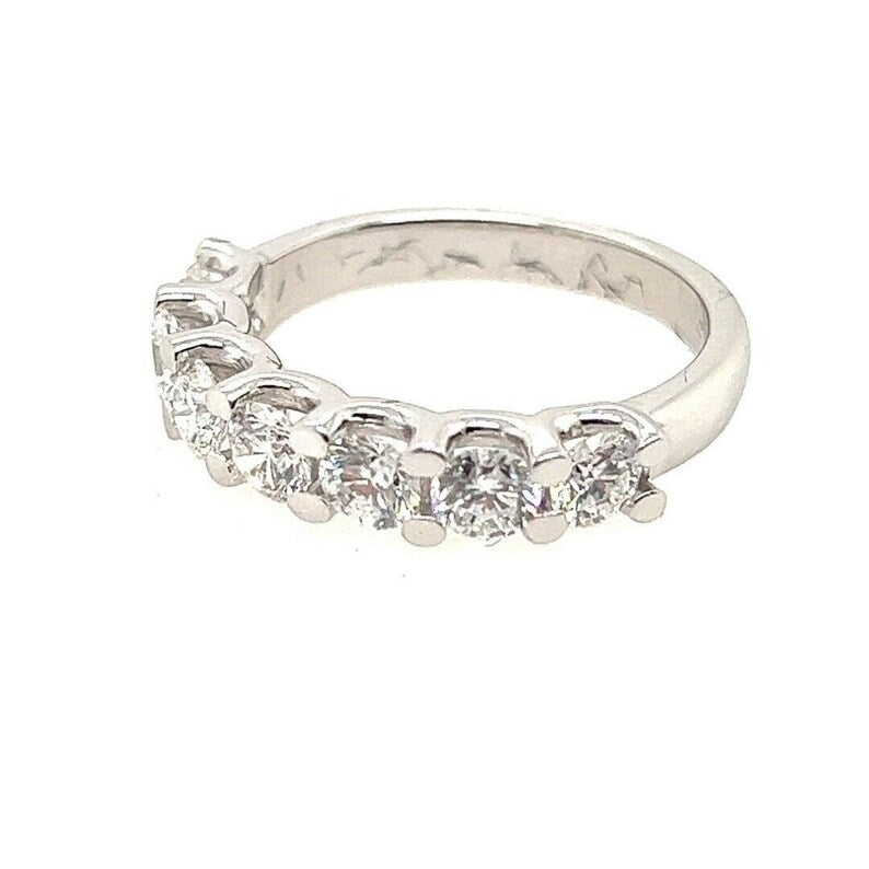 Modern 1.35 Carat Gold 7 Colorless Natural Round Brilliant Diamond Cocktail Band