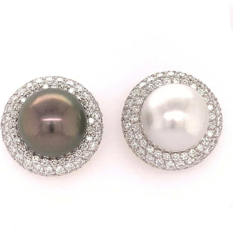 Modern Gold 5.40 Carat Natural Diamond Tahitian & South Sea Pearl Earrings