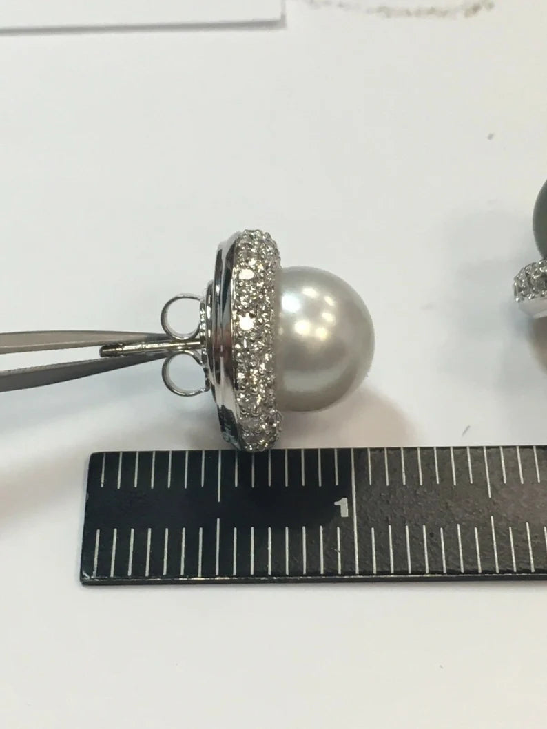 Modern Gold 5.40 Carat Natural Diamond Tahitian & South Sea Pearl Earrings