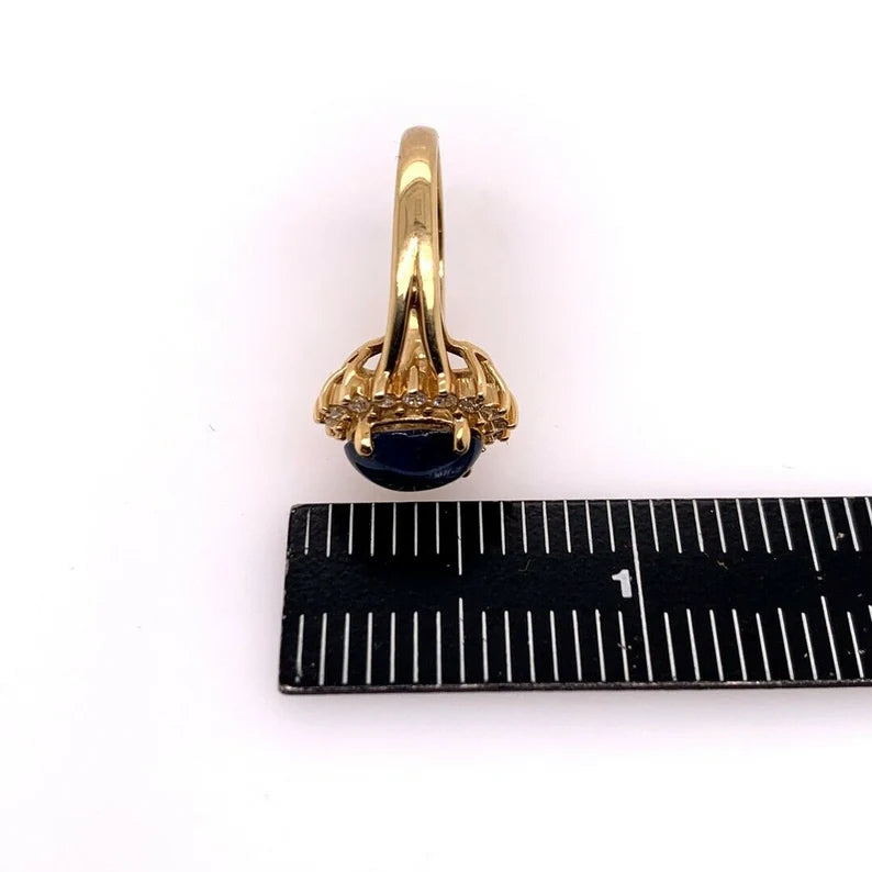 Retro Gold Cocktail Ring 4.50 Carat Natural Blue Sapphire & Diamond Circa 1960