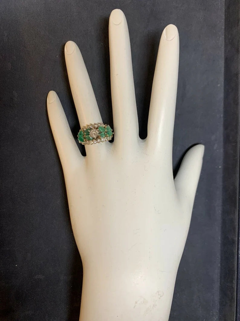 Retro Gold Cocktail Ring Natural 1.8 Carat Emerald Gem Stone & Diamond Circa1960