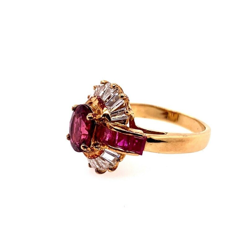 Retro Gold Cocktail Ring 3.25 Carat Natural Oval Gem Ruby & Diamond Circa 1950