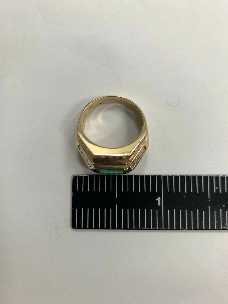 Gold Art Deco 2 Carat Ring Natural Green Emerald & Diamond Cocktail Circa 1960