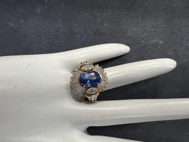 Retro Gold 6.77 Carat Certified Natural Blue Sapphire Diamond Cocktail Ring 1960