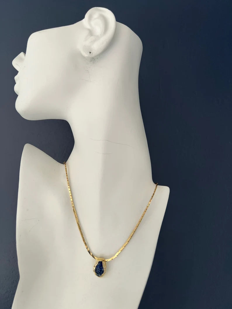 Retro Gold 2.92 Carat Natural Blue Sapphire and Round Diamond Pendant Circa 1960